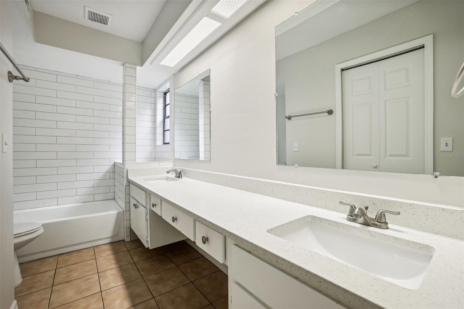 4650 S HAMPTON DR, ORLANDO, FL, 32812