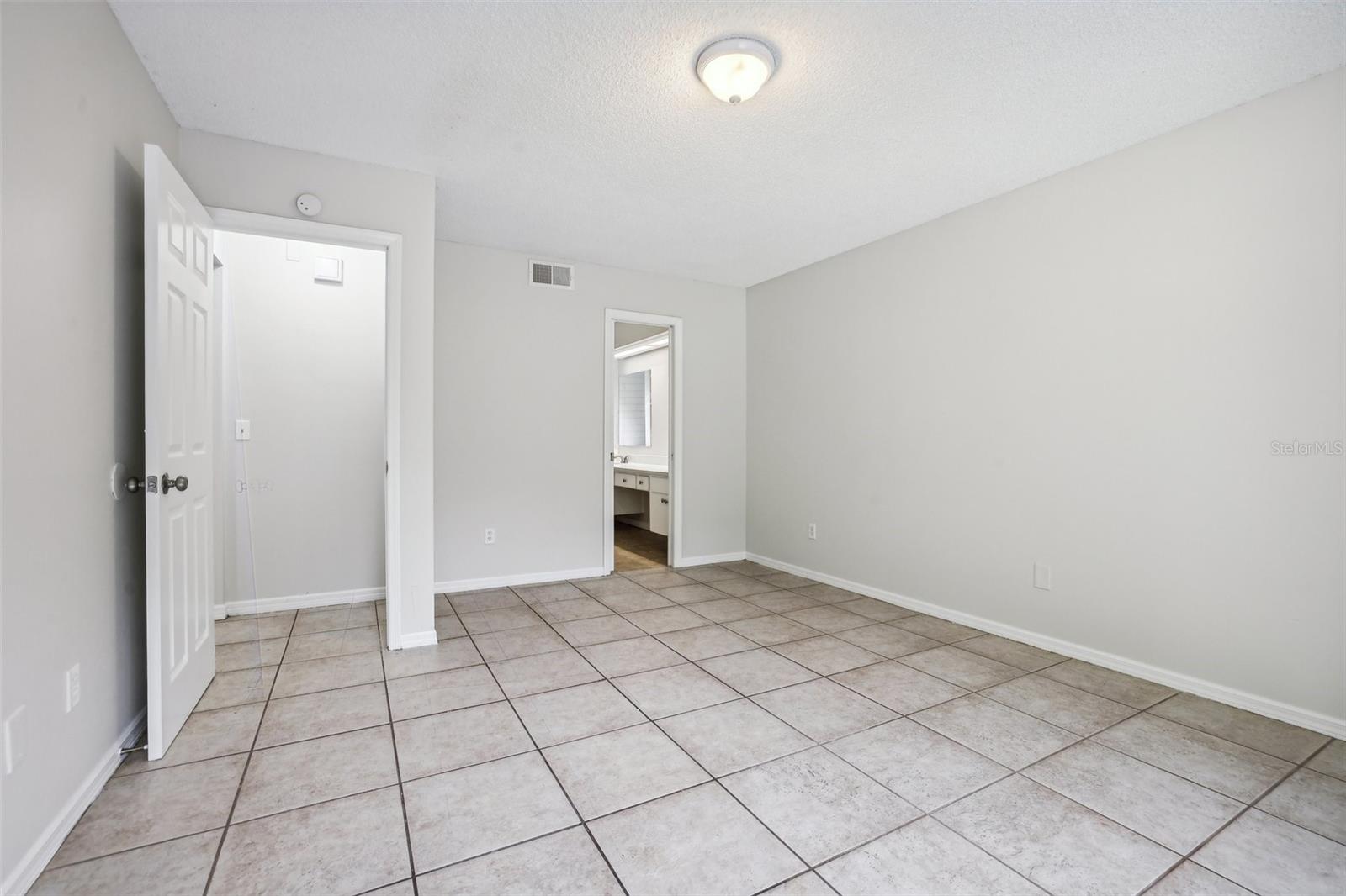 4650 S HAMPTON DR, ORLANDO, FL, 32812