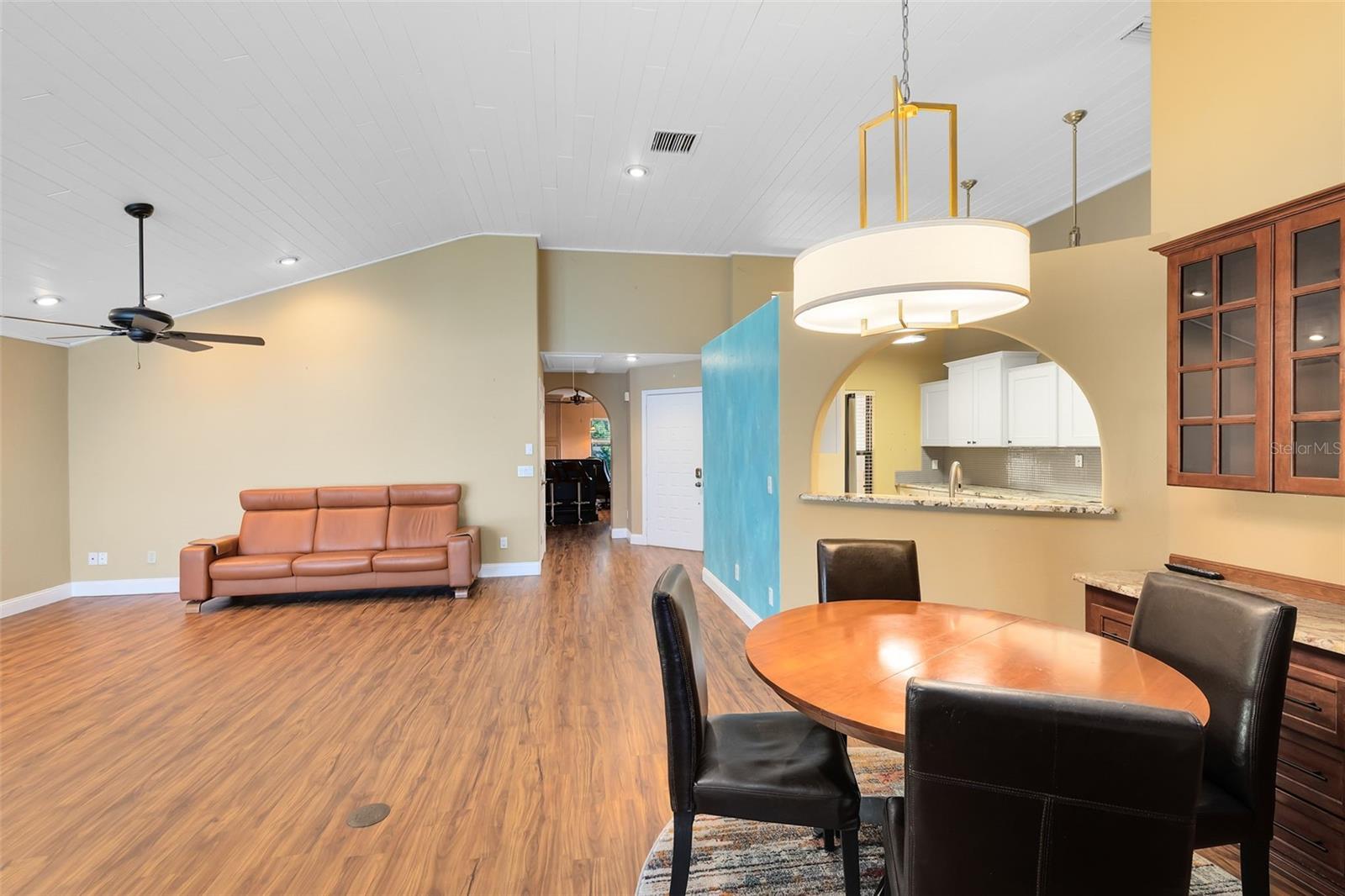 2945 LAKE PINELOCH BLVD #18-26, ORLANDO, FL, 32806