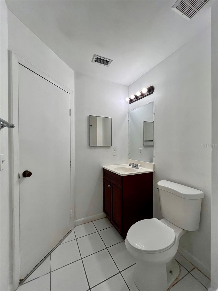 5150 PICADILLY CIRCUS CT #7, ORLANDO, FL, 32839