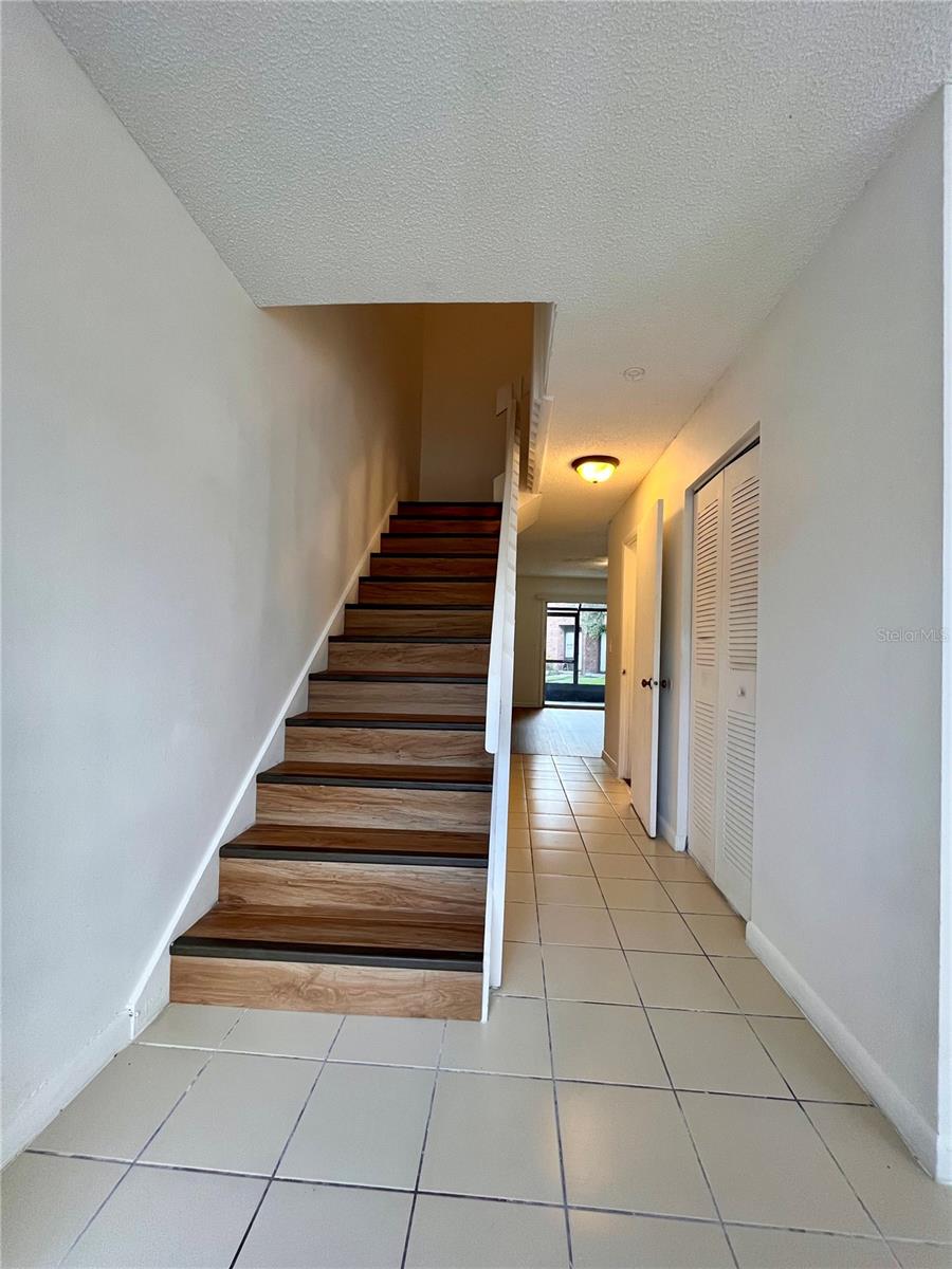 5150 PICADILLY CIRCUS CT #7, ORLANDO, FL, 32839