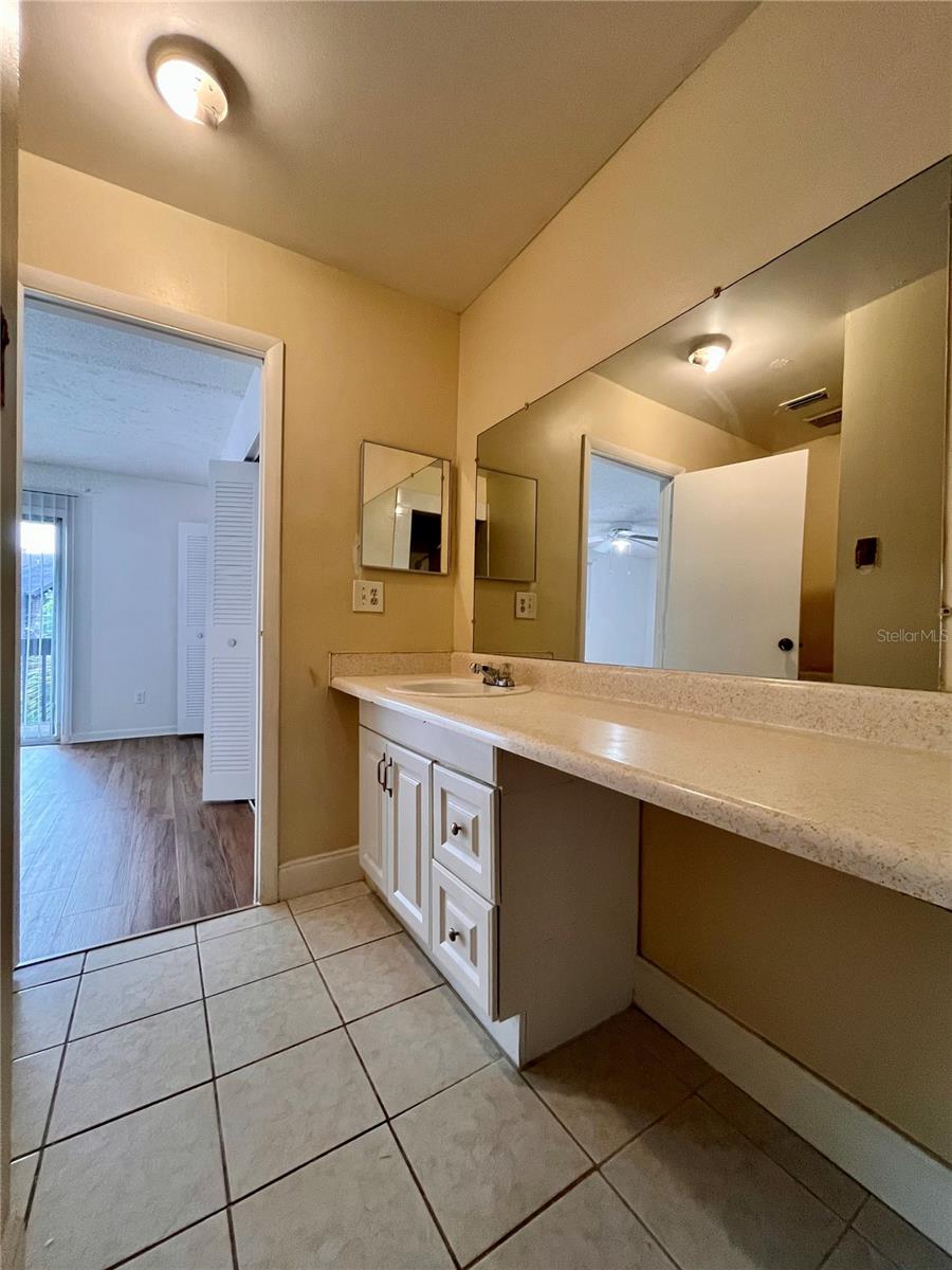 5150 PICADILLY CIRCUS CT #7, ORLANDO, FL, 32839