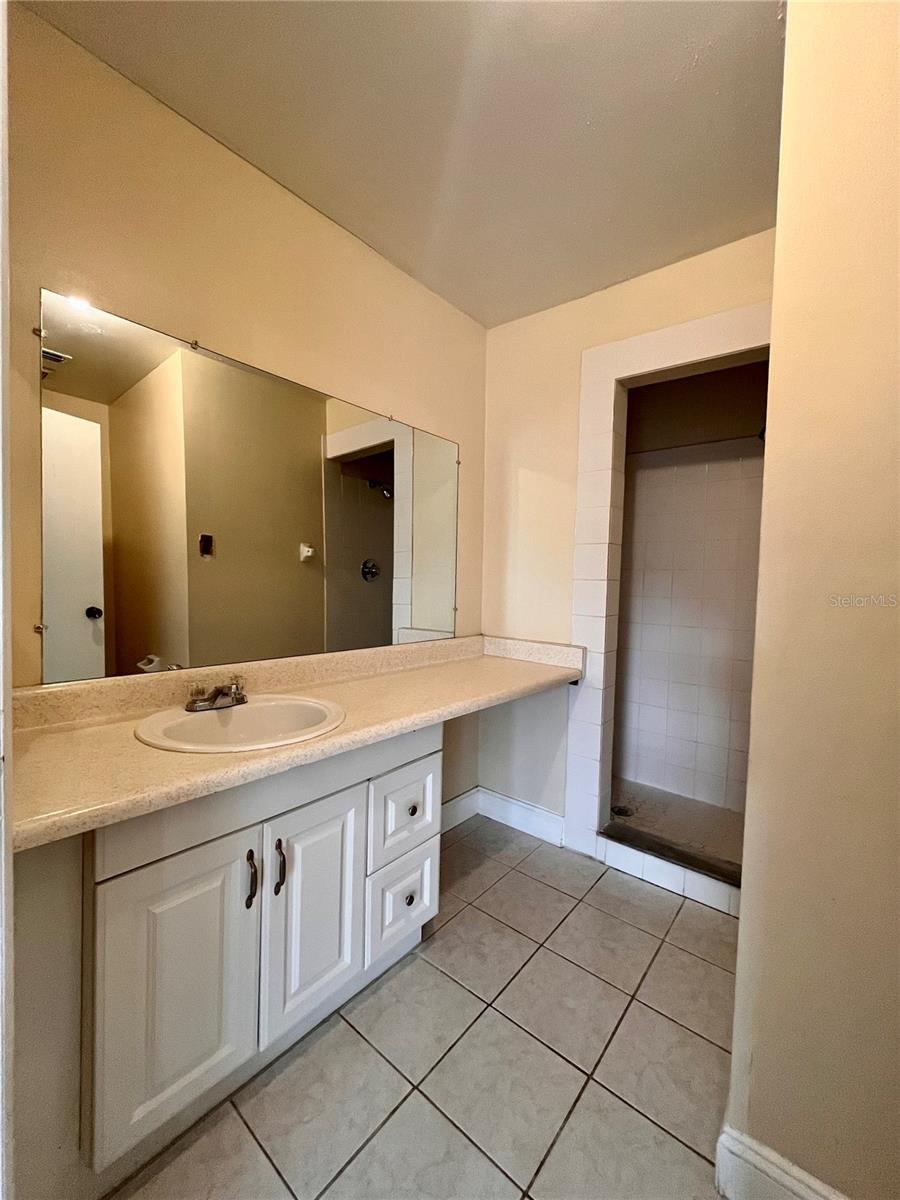 5150 PICADILLY CIRCUS CT #7, ORLANDO, FL, 32839