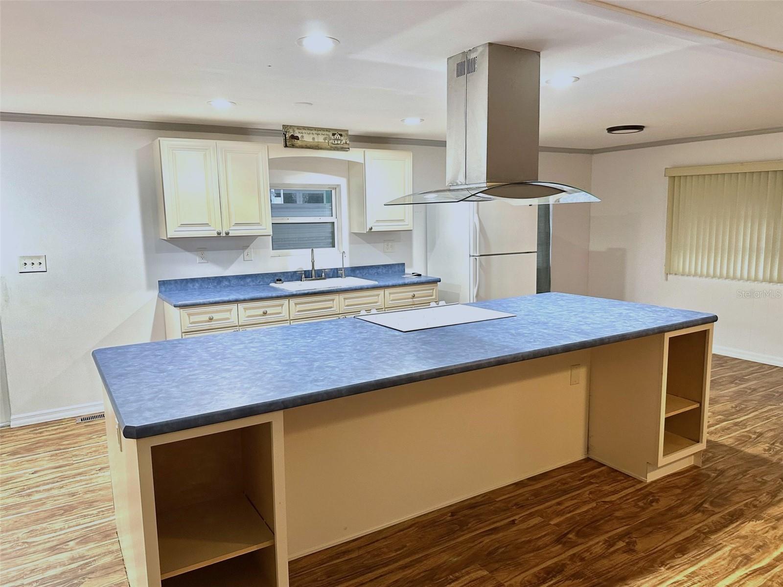 9790 66TH ST N #196, PINELLAS PARK, FL, 33782