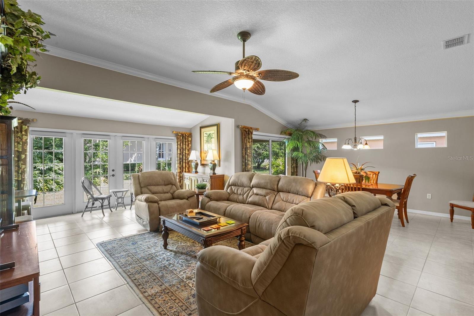 2055 GRANTHAM GREENS DR, SUN CITY CENTER, FL, 33573