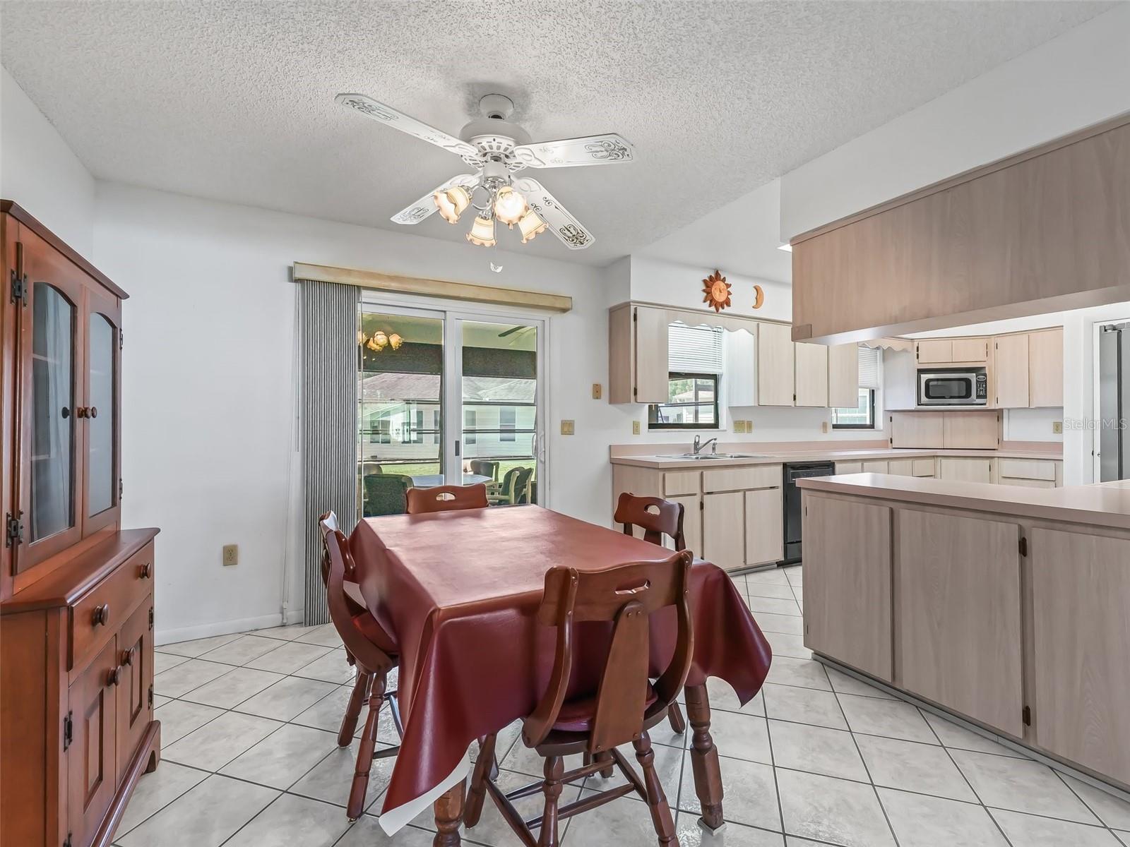 2301 BONNIE VIEW CT, LEESBURG, FL, 34788