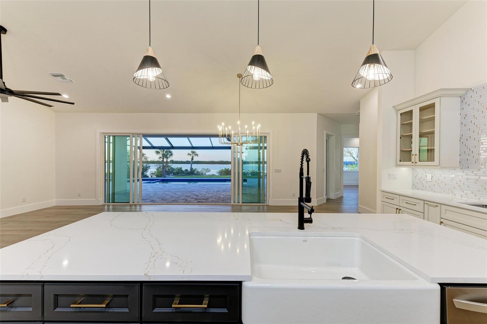 6100 RIVERSIDE DR, PUNTA GORDA, FL, 33982