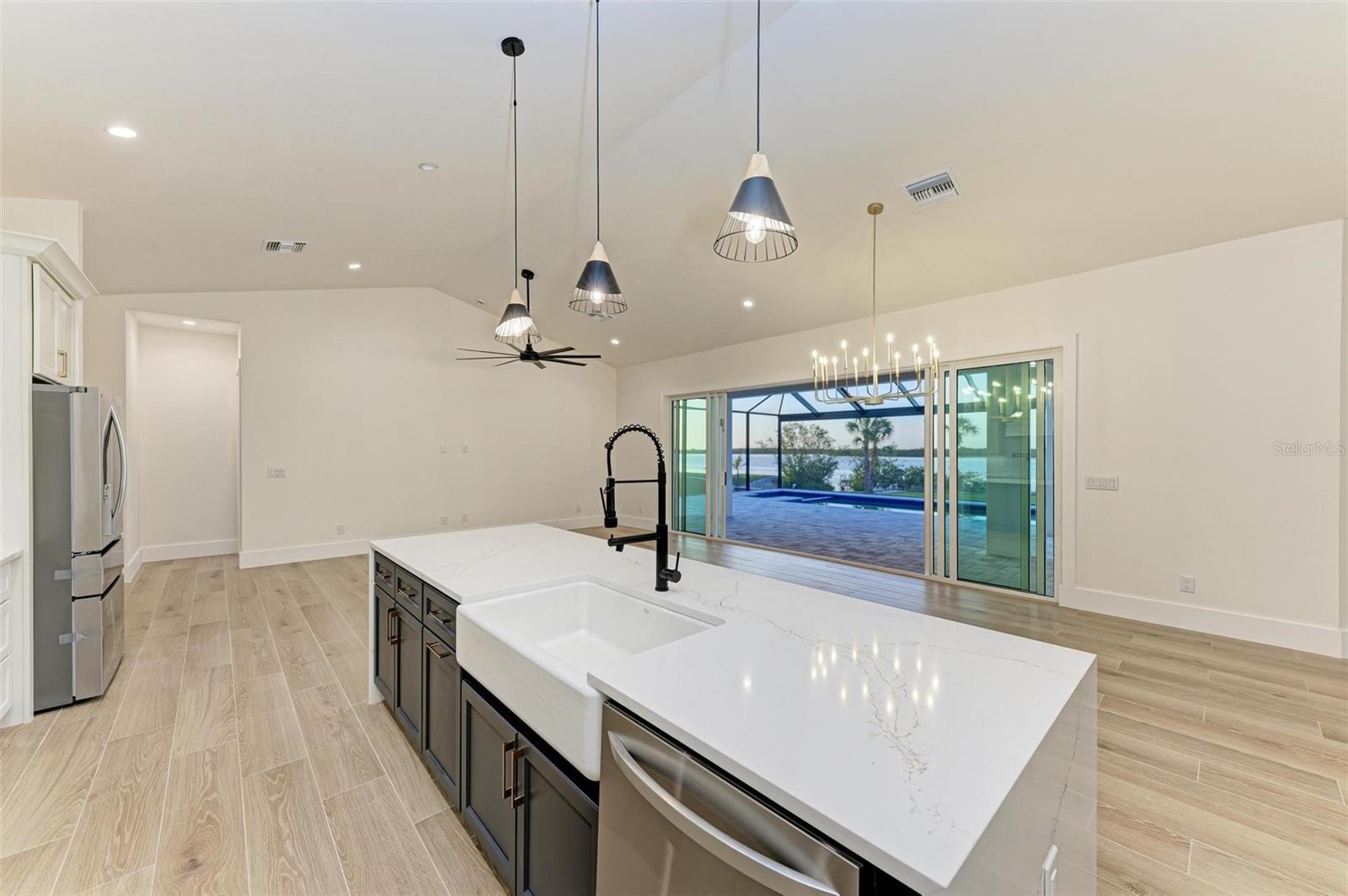 6100 RIVERSIDE DR, PUNTA GORDA, FL, 33982