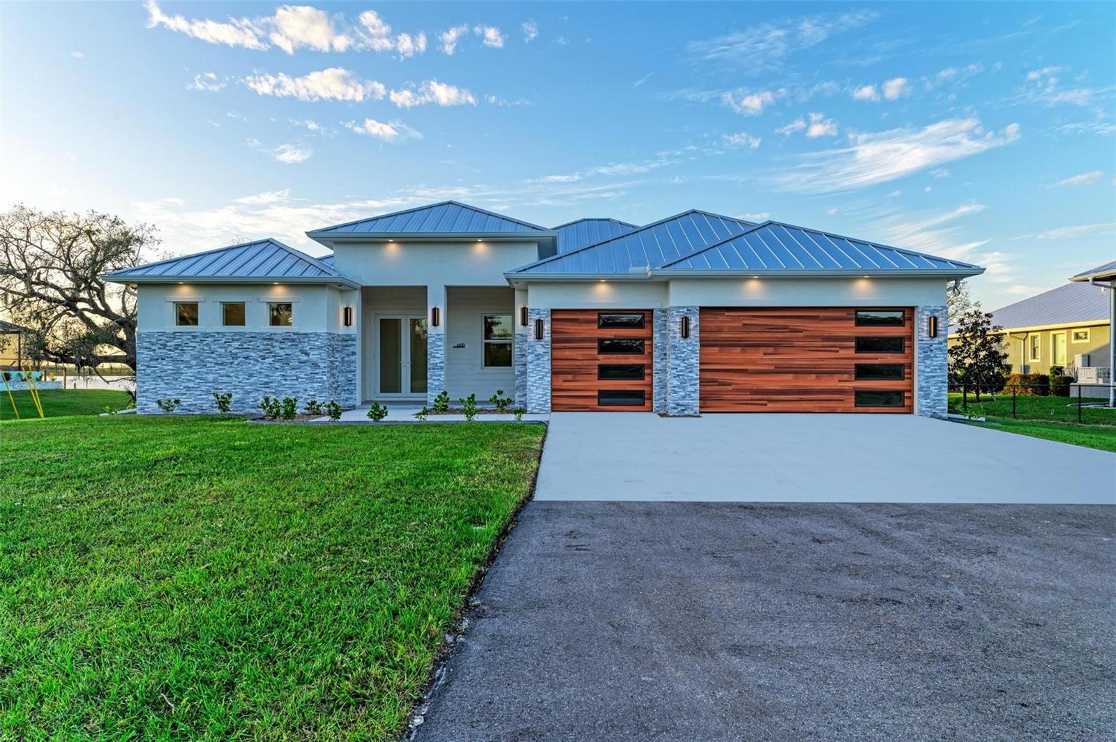 6100 RIVERSIDE DR, PUNTA GORDA, FL, 33982