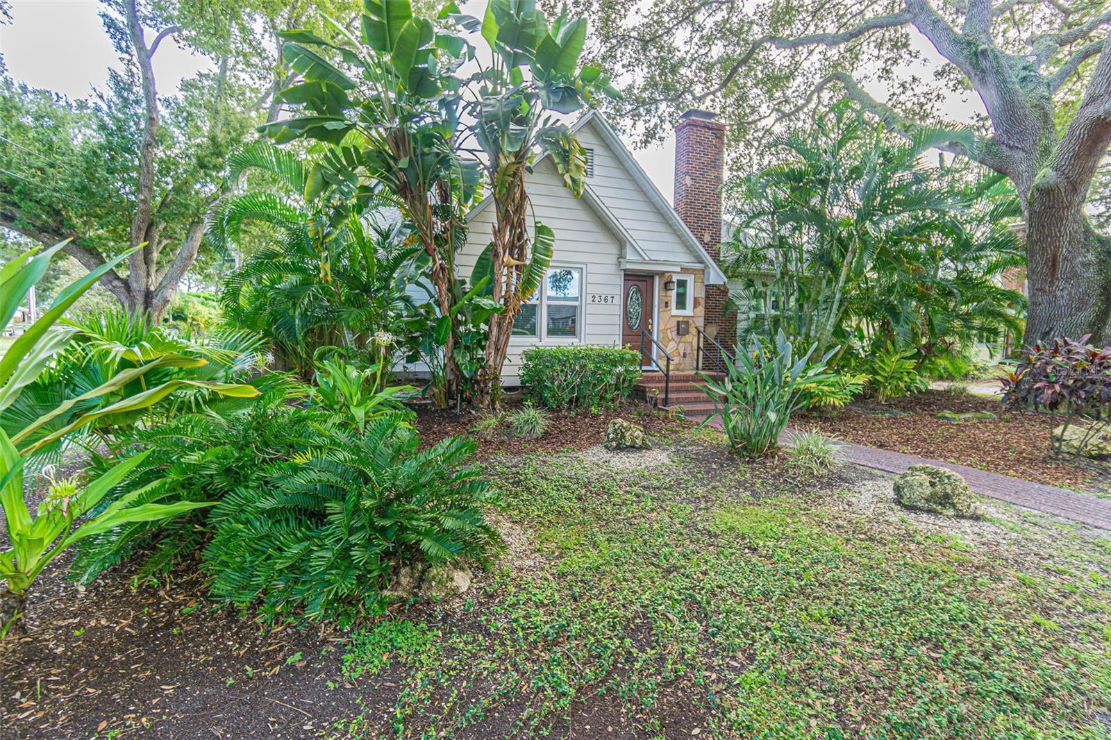 2367 WOODLAWN CIR W, ST PETERSBURG, FL, 33704