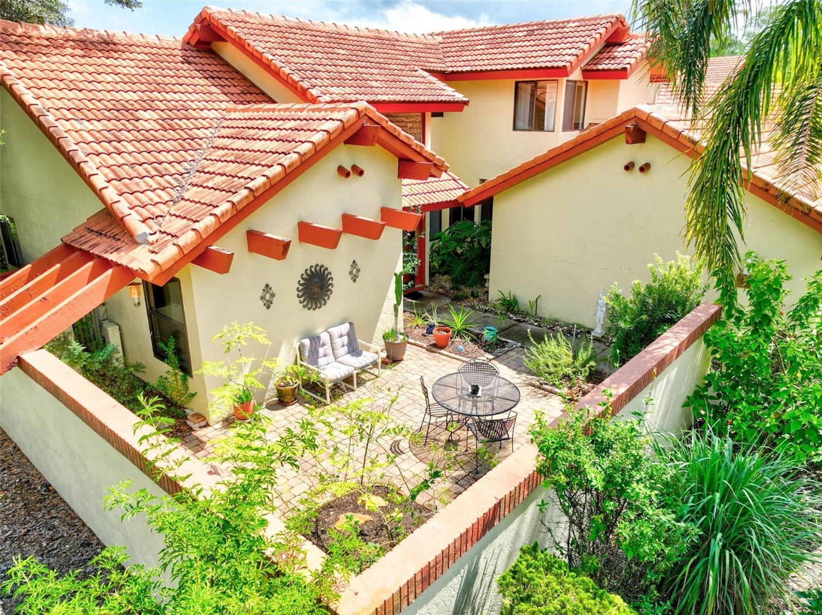 41 VILLAGE CIR, PALM COAST, FL, 32164