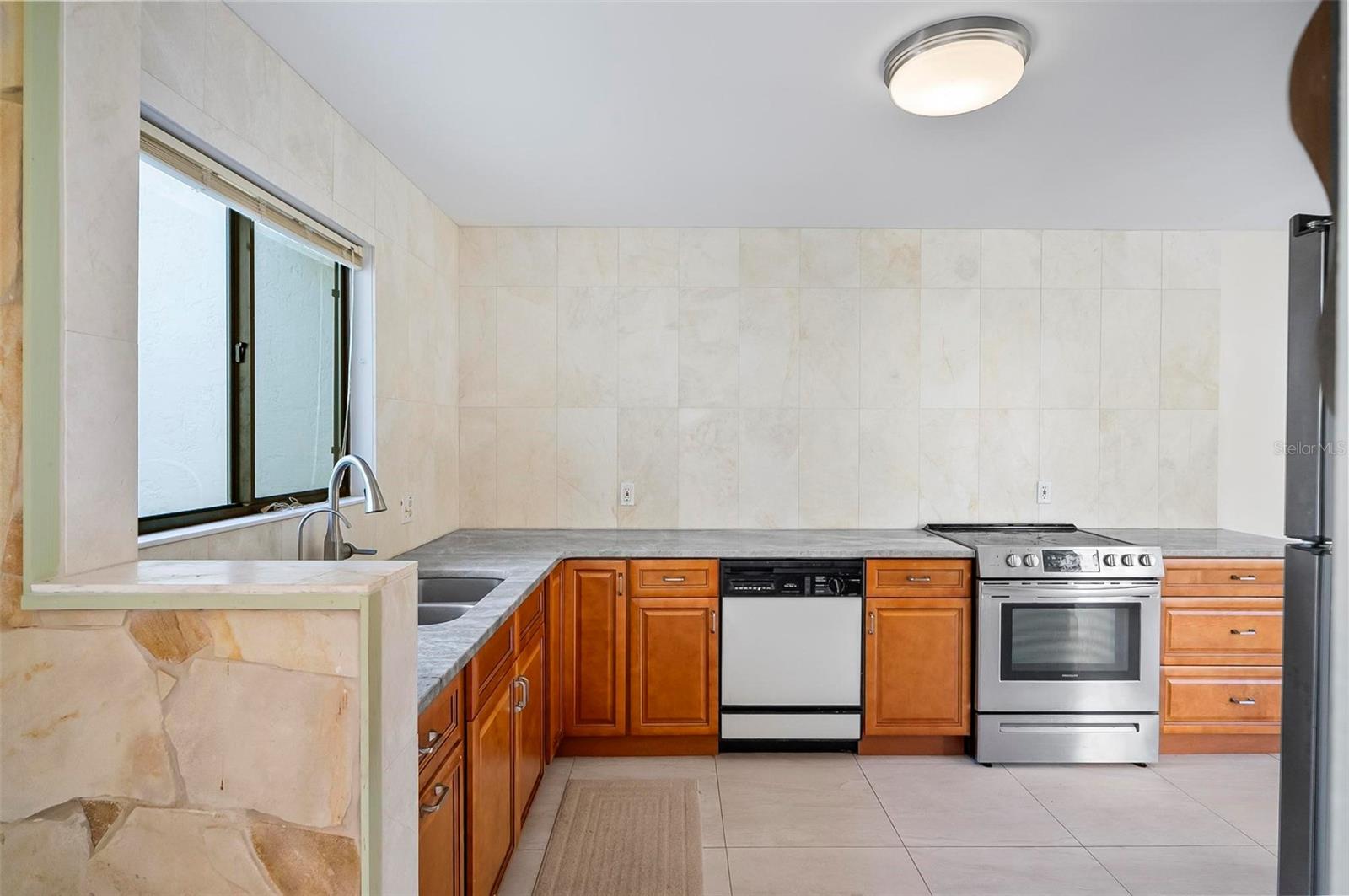 41 VILLAGE CIR, PALM COAST, FL, 32164
