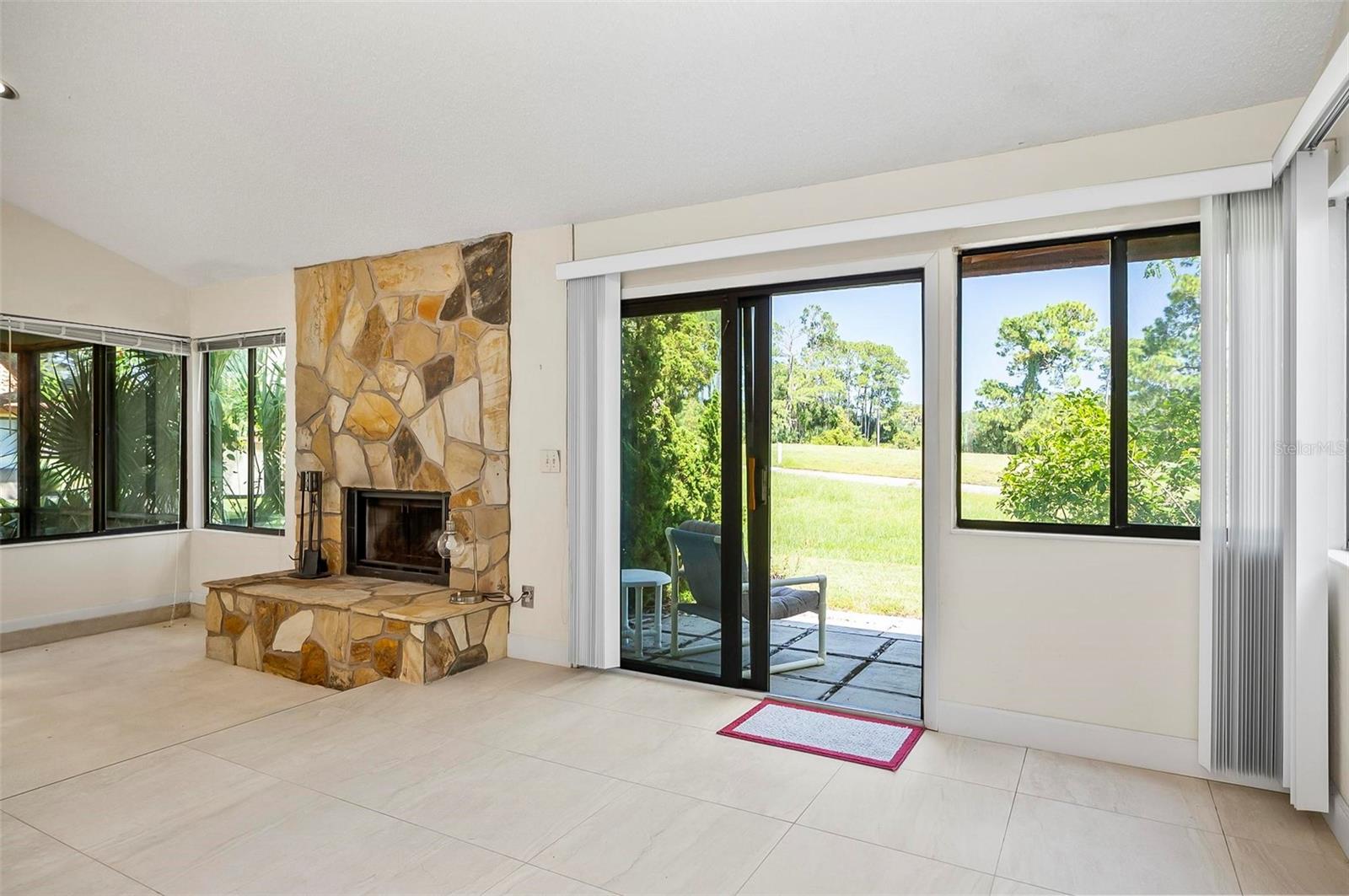 41 VILLAGE CIR, PALM COAST, FL, 32164
