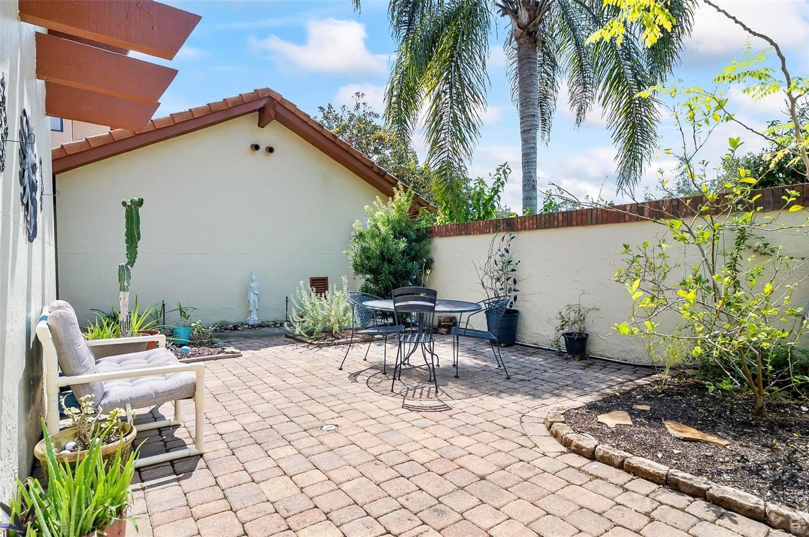 41 VILLAGE CIR, PALM COAST, FL, 32164