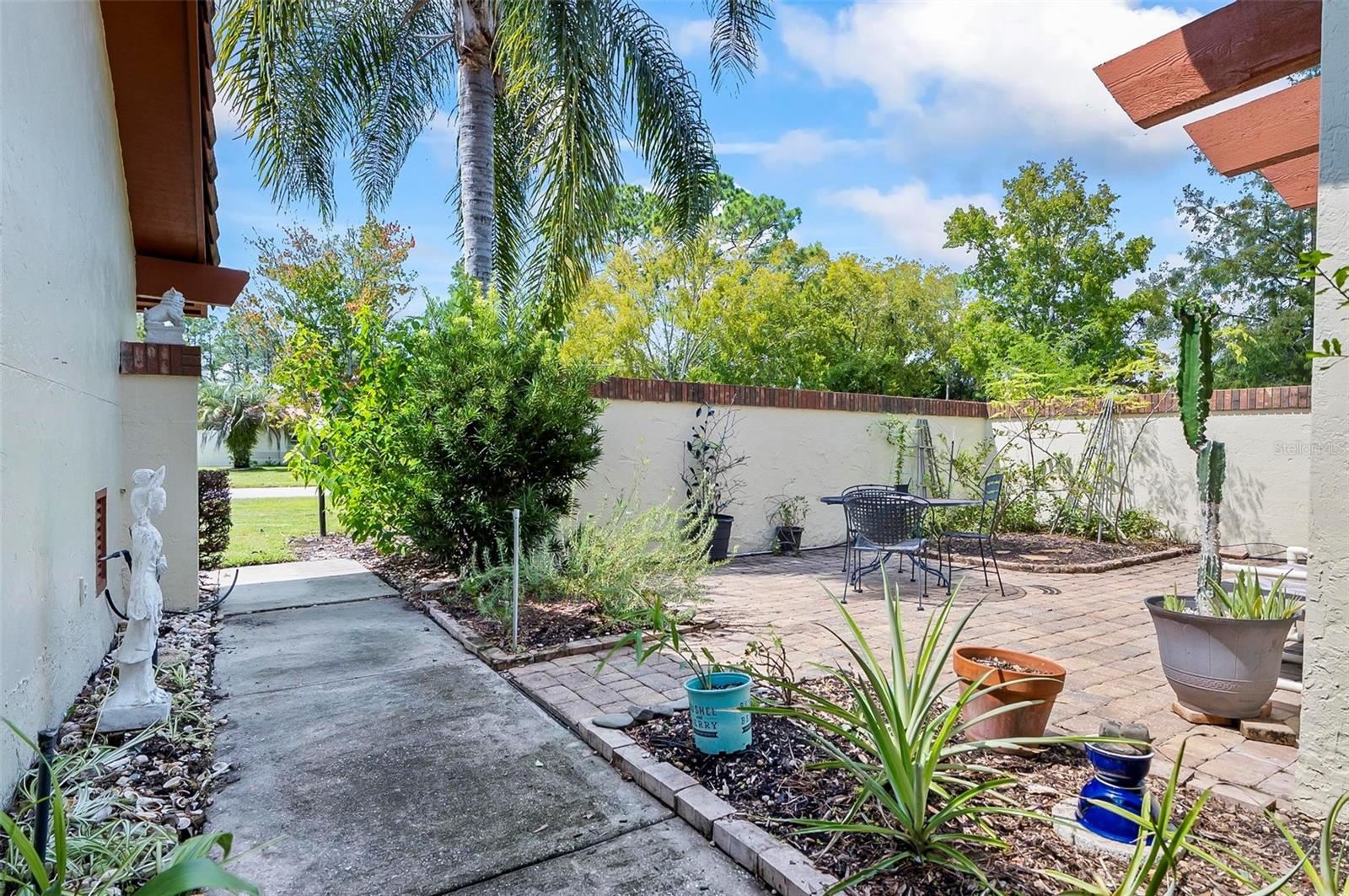 41 VILLAGE CIR, PALM COAST, FL, 32164