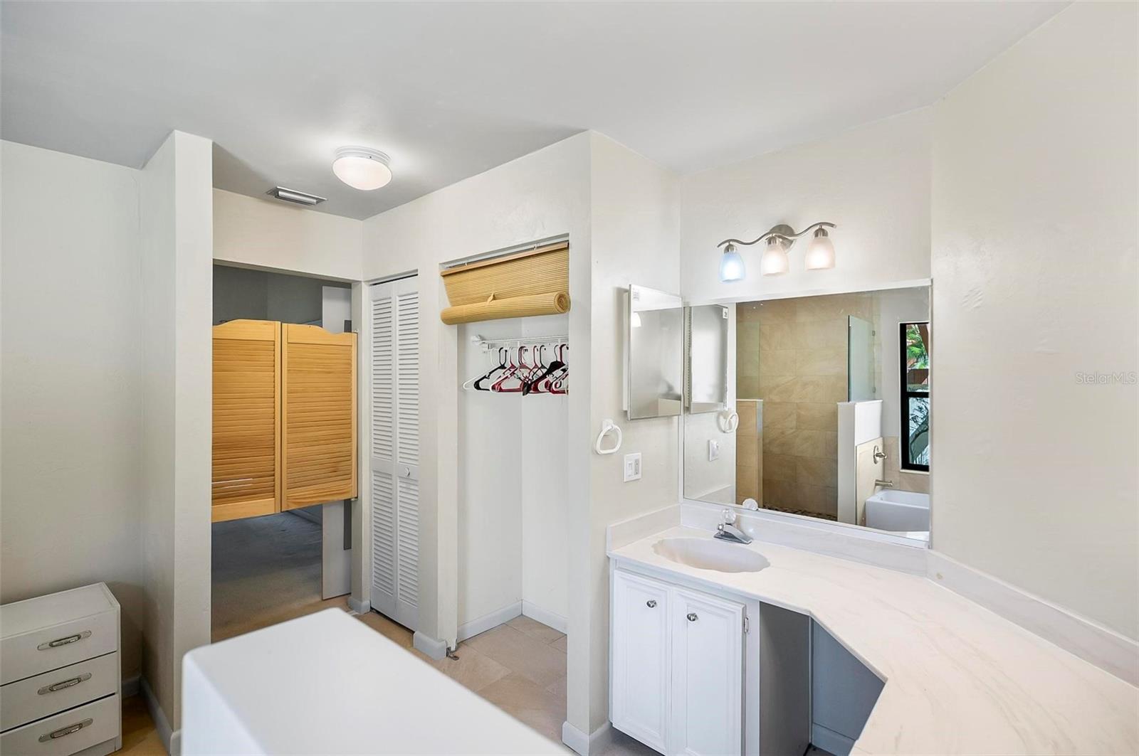 41 VILLAGE CIR, PALM COAST, FL, 32164