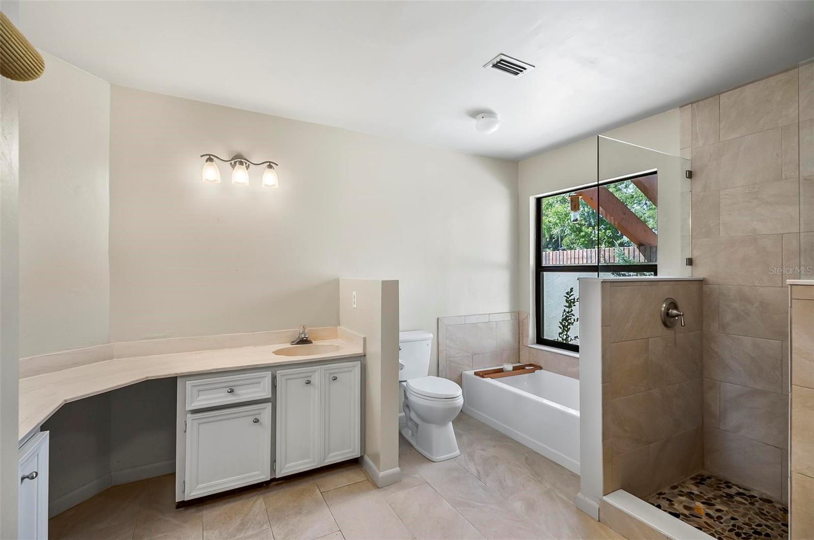 41 VILLAGE CIR, PALM COAST, FL, 32164