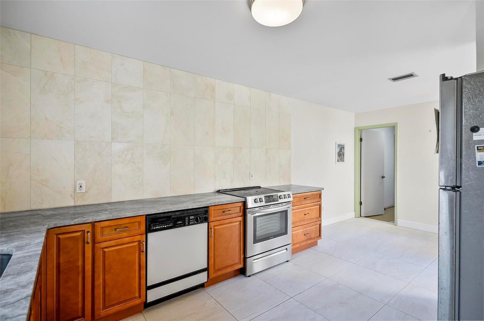 41 VILLAGE CIR, PALM COAST, FL, 32164