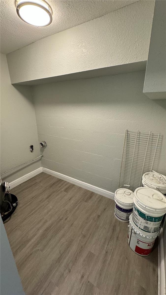 1090 EMERALD DR, MOUNT DORA, FL, 32757