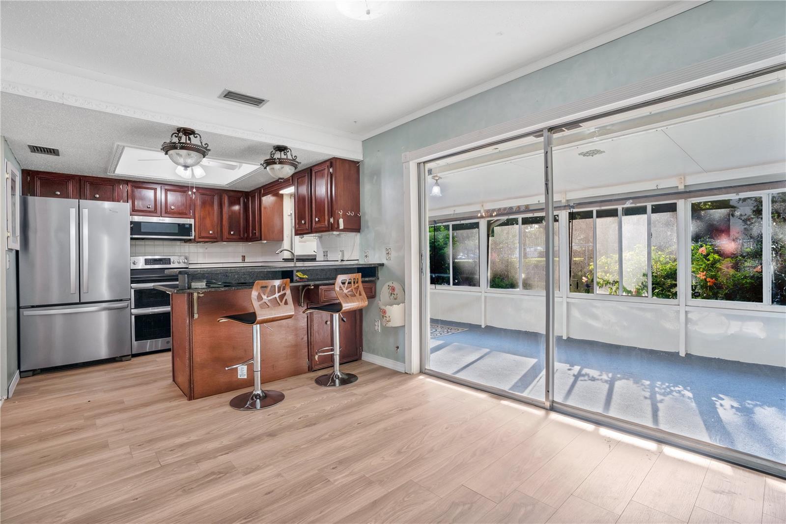 1406 CARA DR #1406, LARGO, FL, 33771