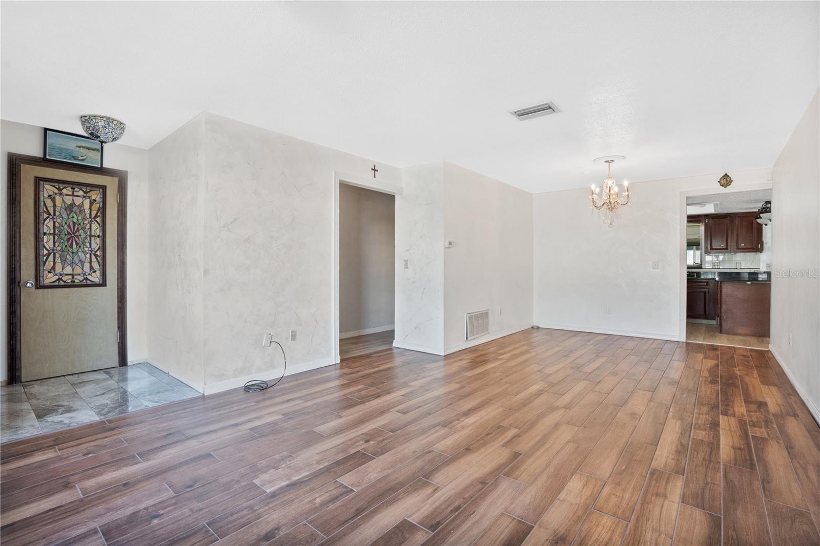 1406 CARA DR #1406, LARGO, FL, 33771