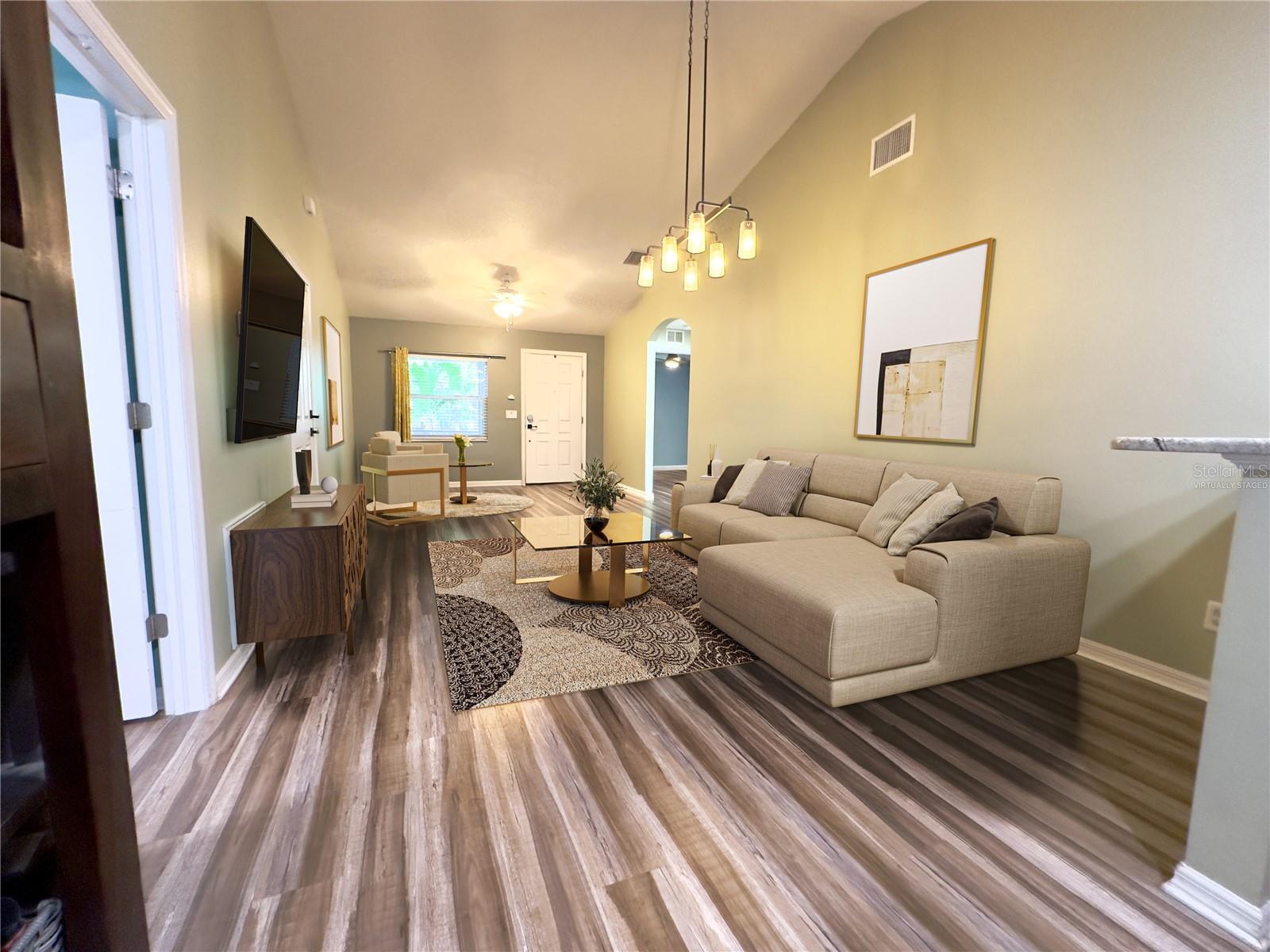 106 W CAYUGA ST, TAMPA, FL, 33603