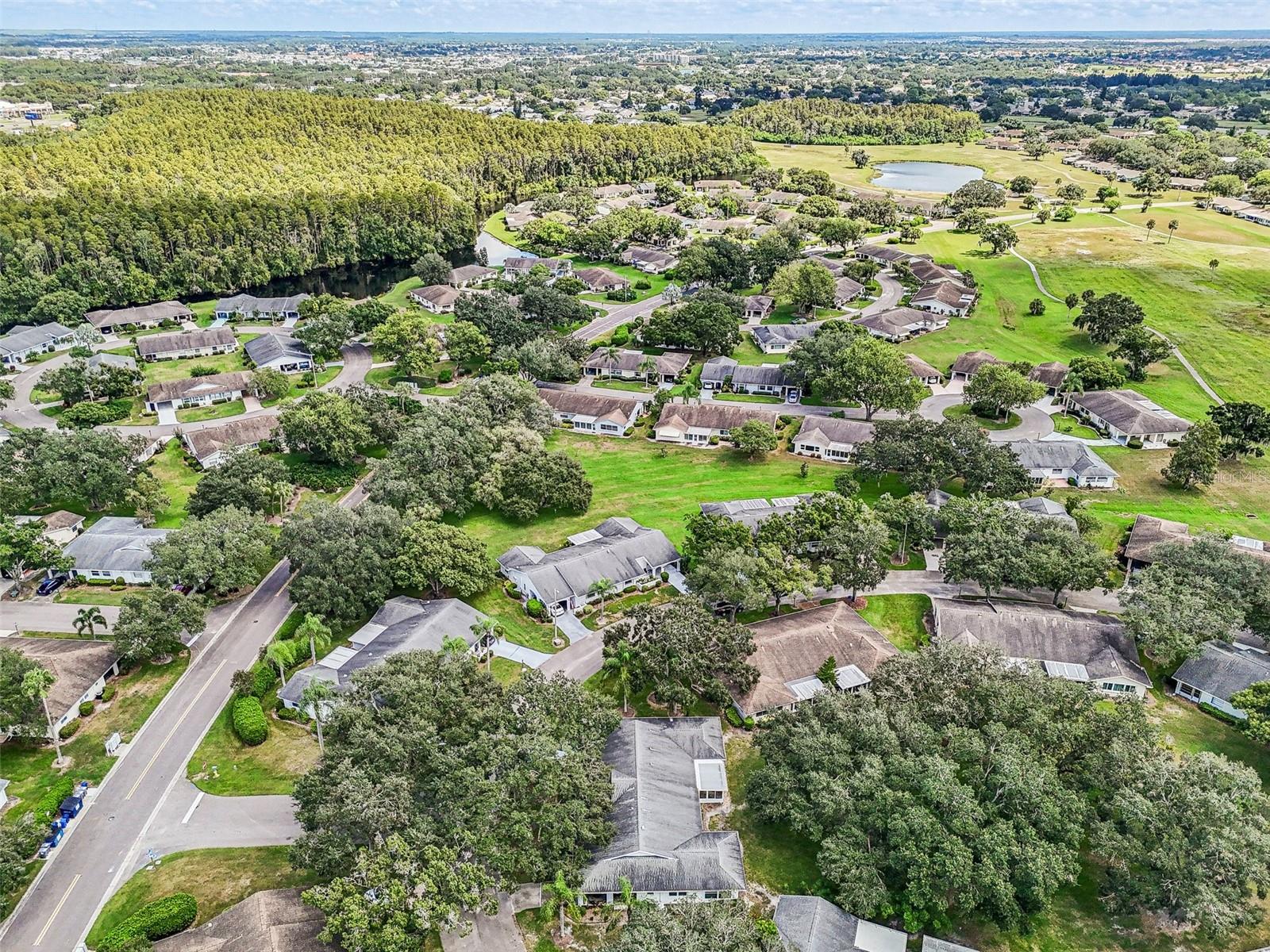 2102 HAILSTONE CIR, SUN CITY CENTER, FL, 33573