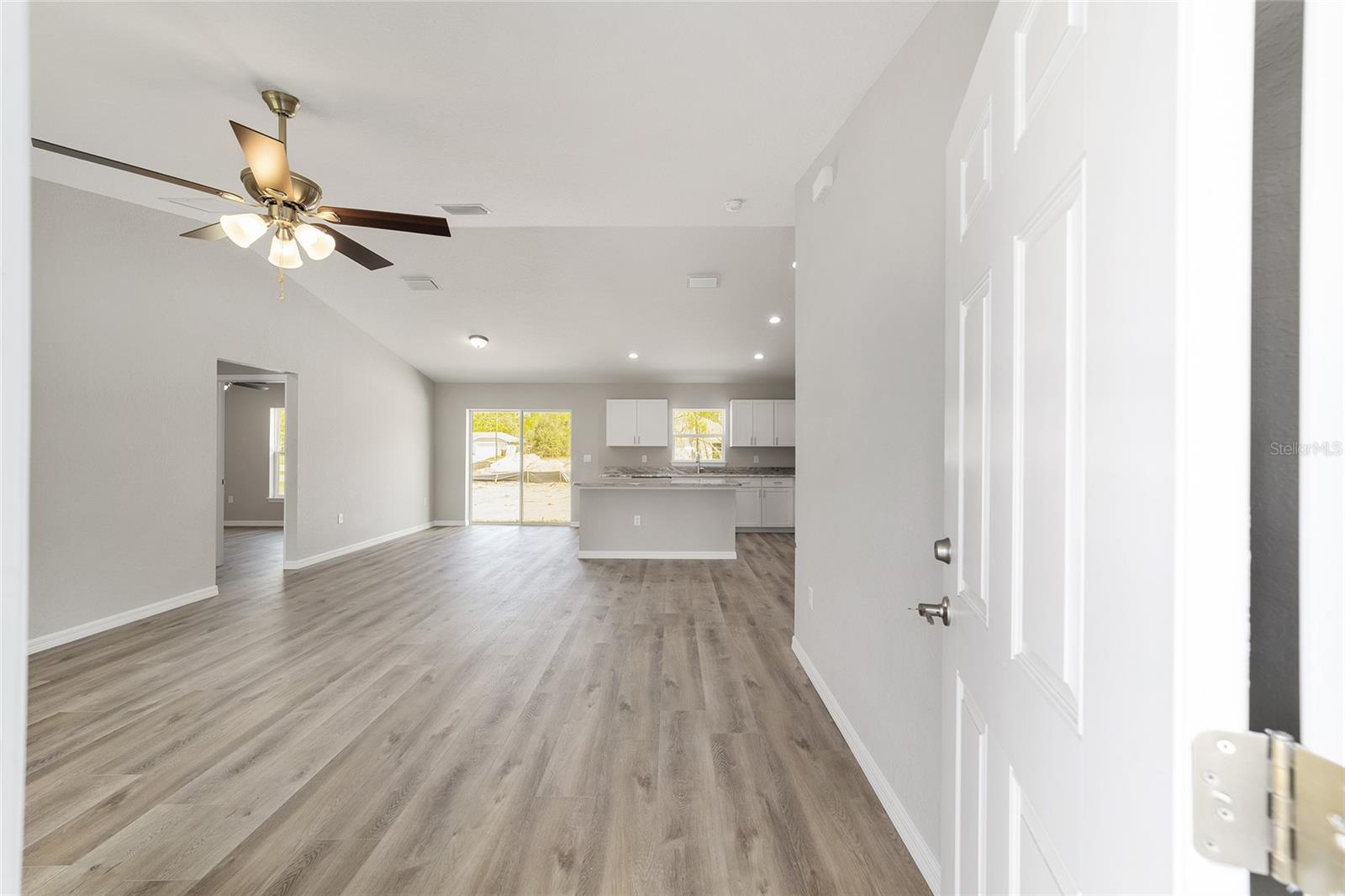 5674 N CLAREMONT DR, CITRUS SPRINGS, FL, 34434