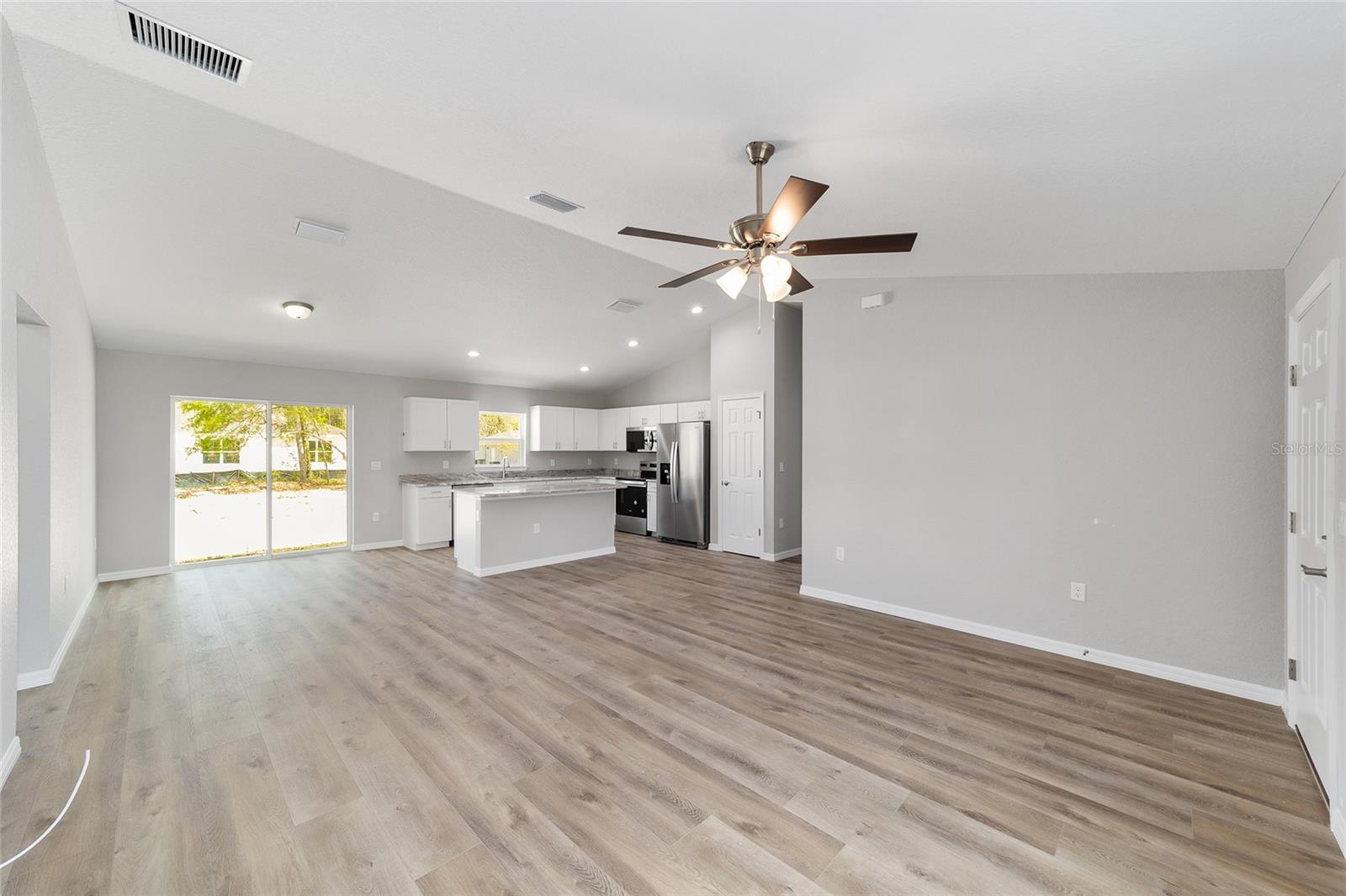 5674 N CLAREMONT DR, CITRUS SPRINGS, FL, 34434