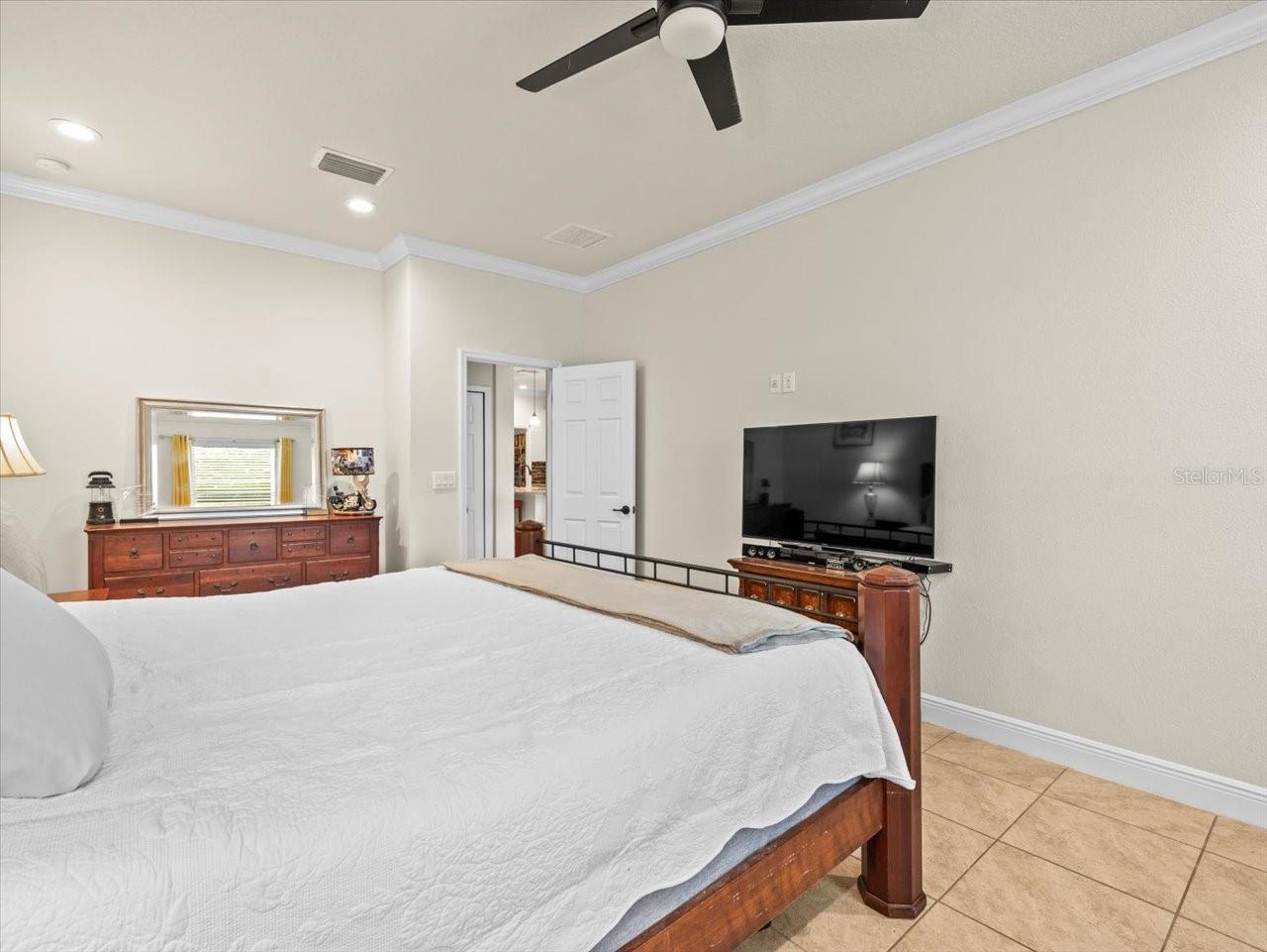 1100 MULTIFLORA LOOP, LUTZ, FL, 33558
