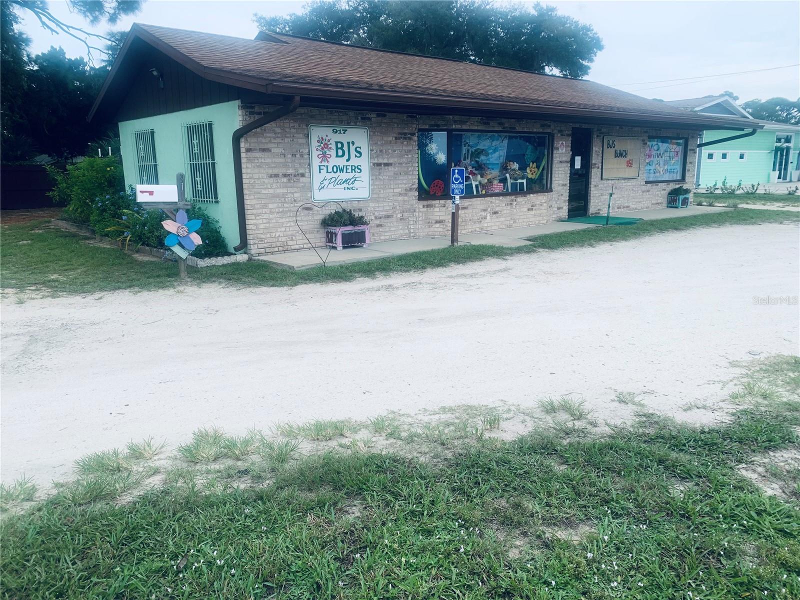 917 S RIDGEWOOD (US 1), EDGEWATER, FL, 32132