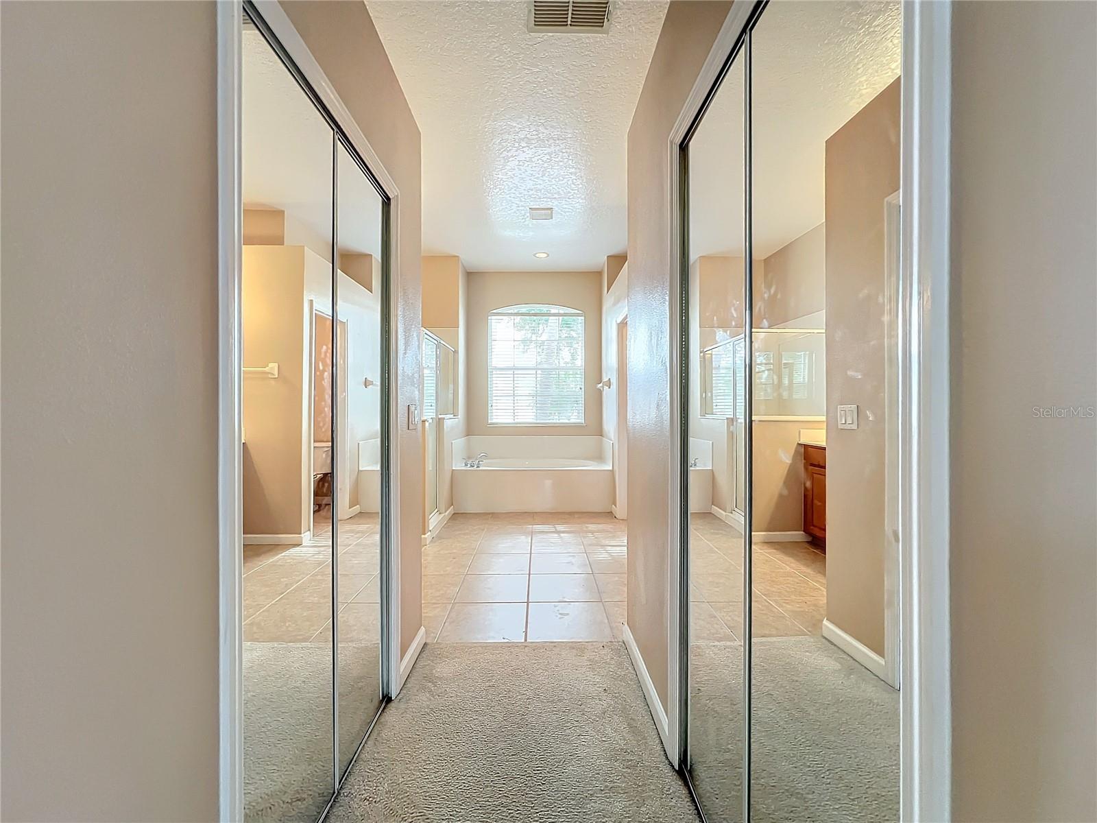 9939 MARSH POINTE DR, ORLANDO, FL, 32832