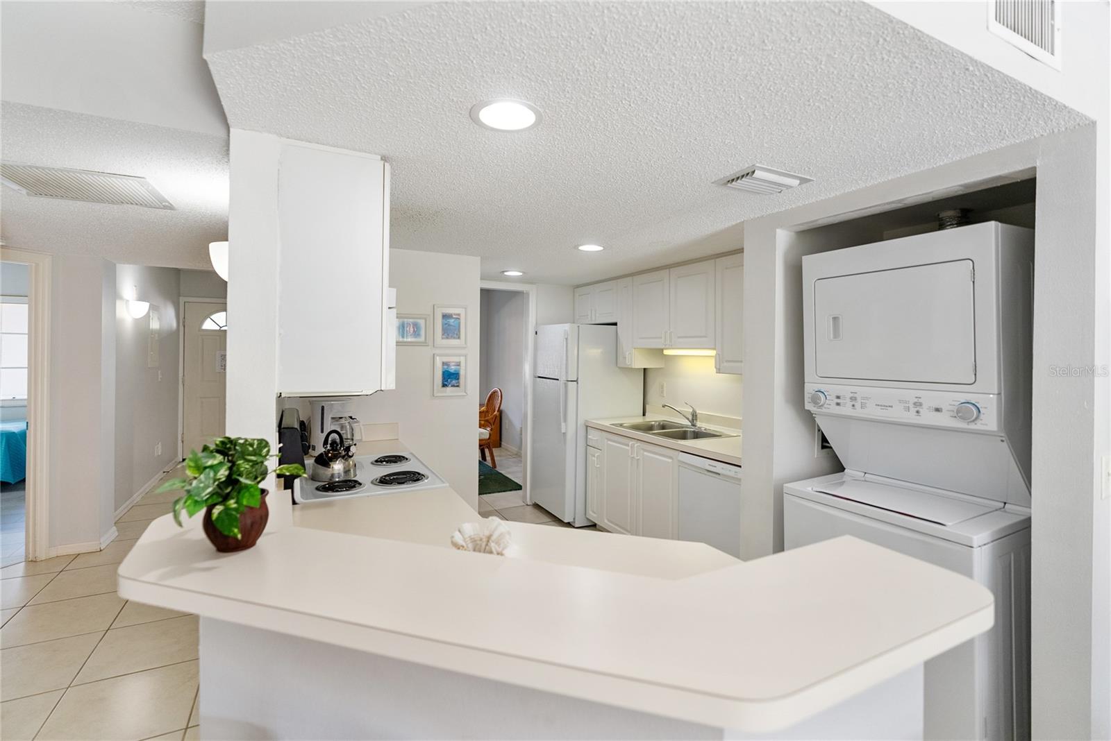 4457 45TH AVE W #102, BRADENTON, FL, 34210