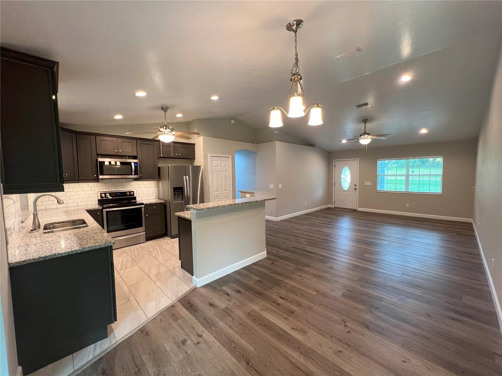 174 E RUNIC LN, DUNNELLON, FL, 34434