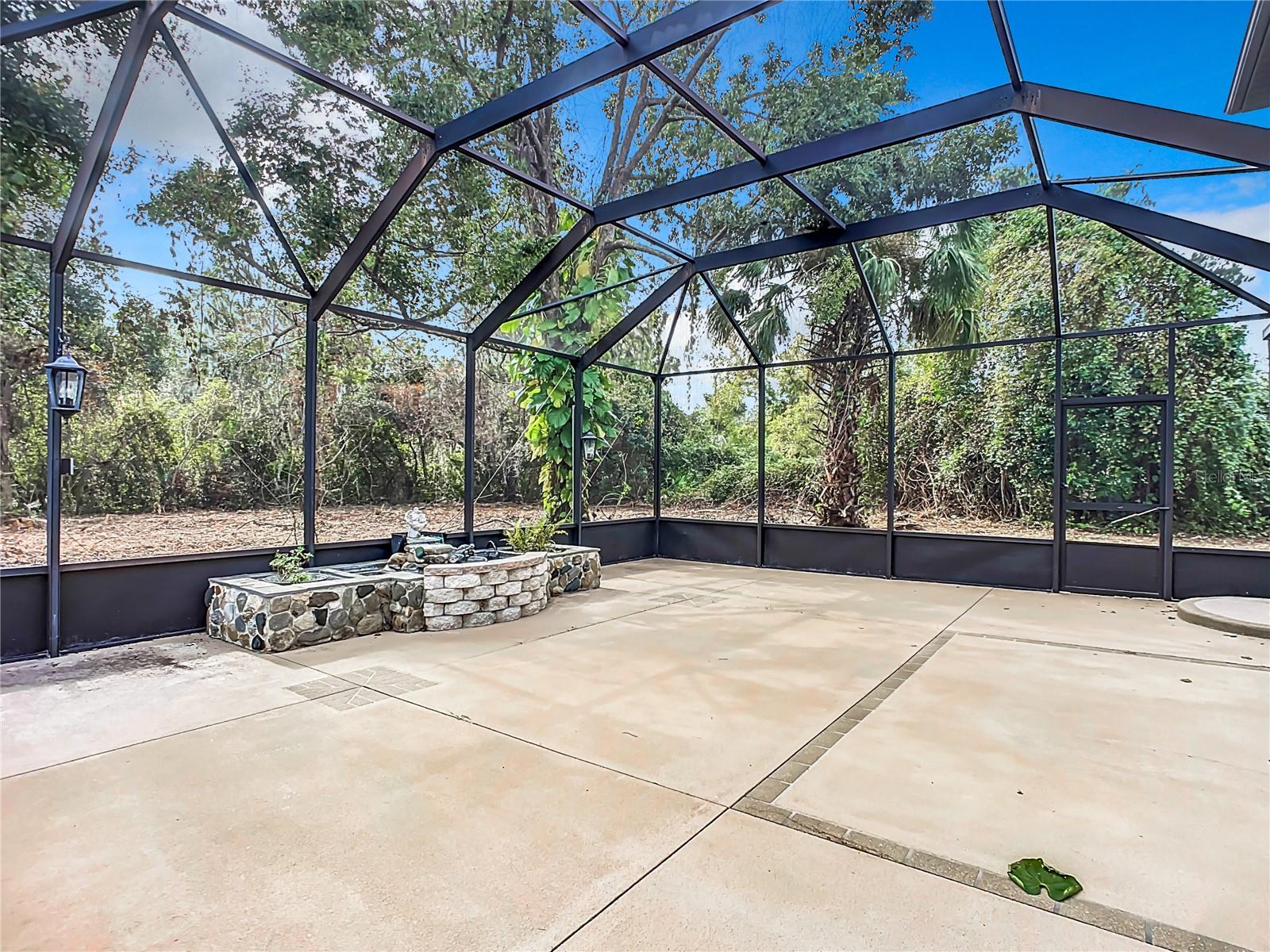 335 SAXON BLVD, DELTONA, FL, 32725