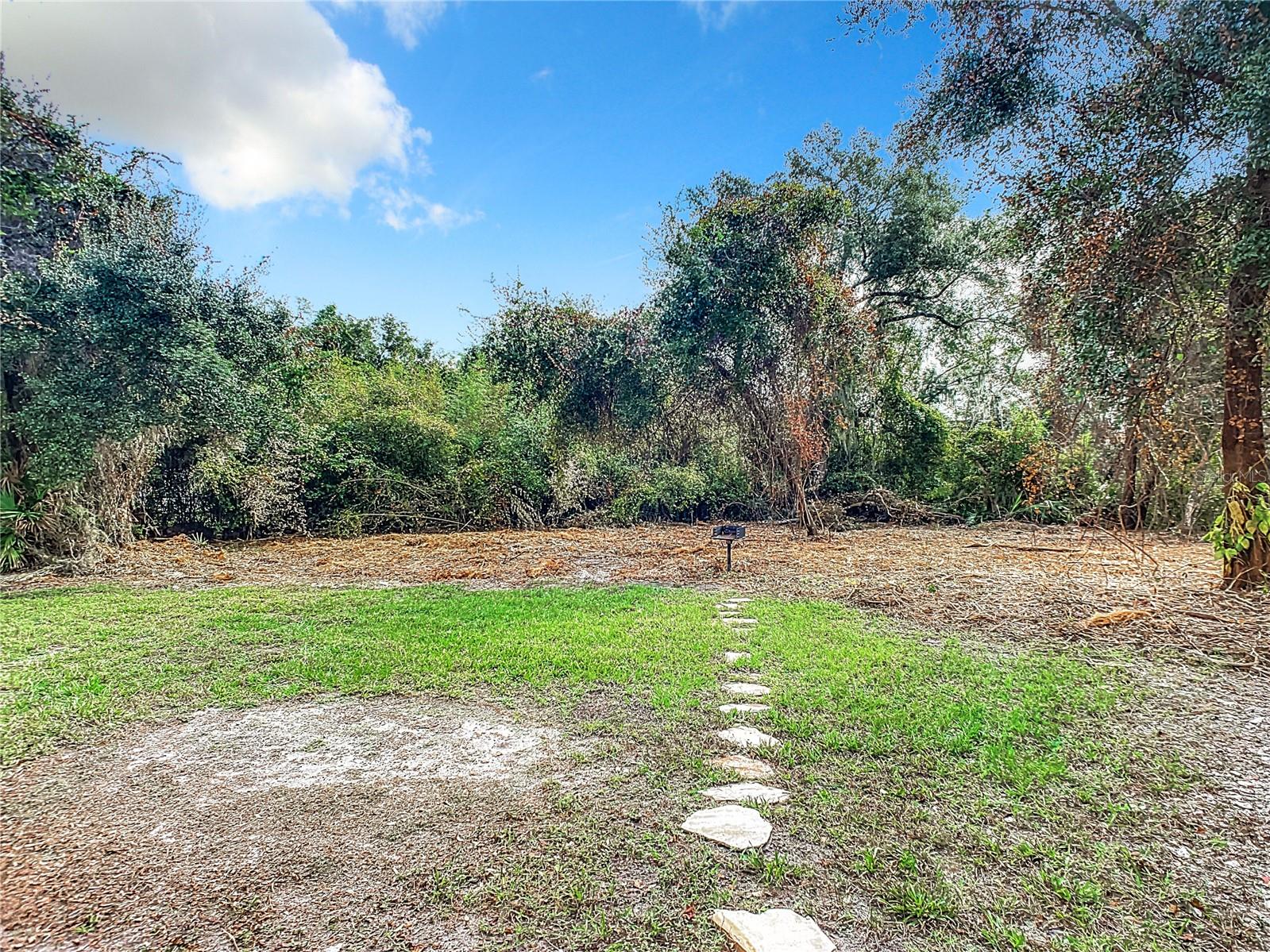 335 SAXON BLVD, DELTONA, FL, 32725