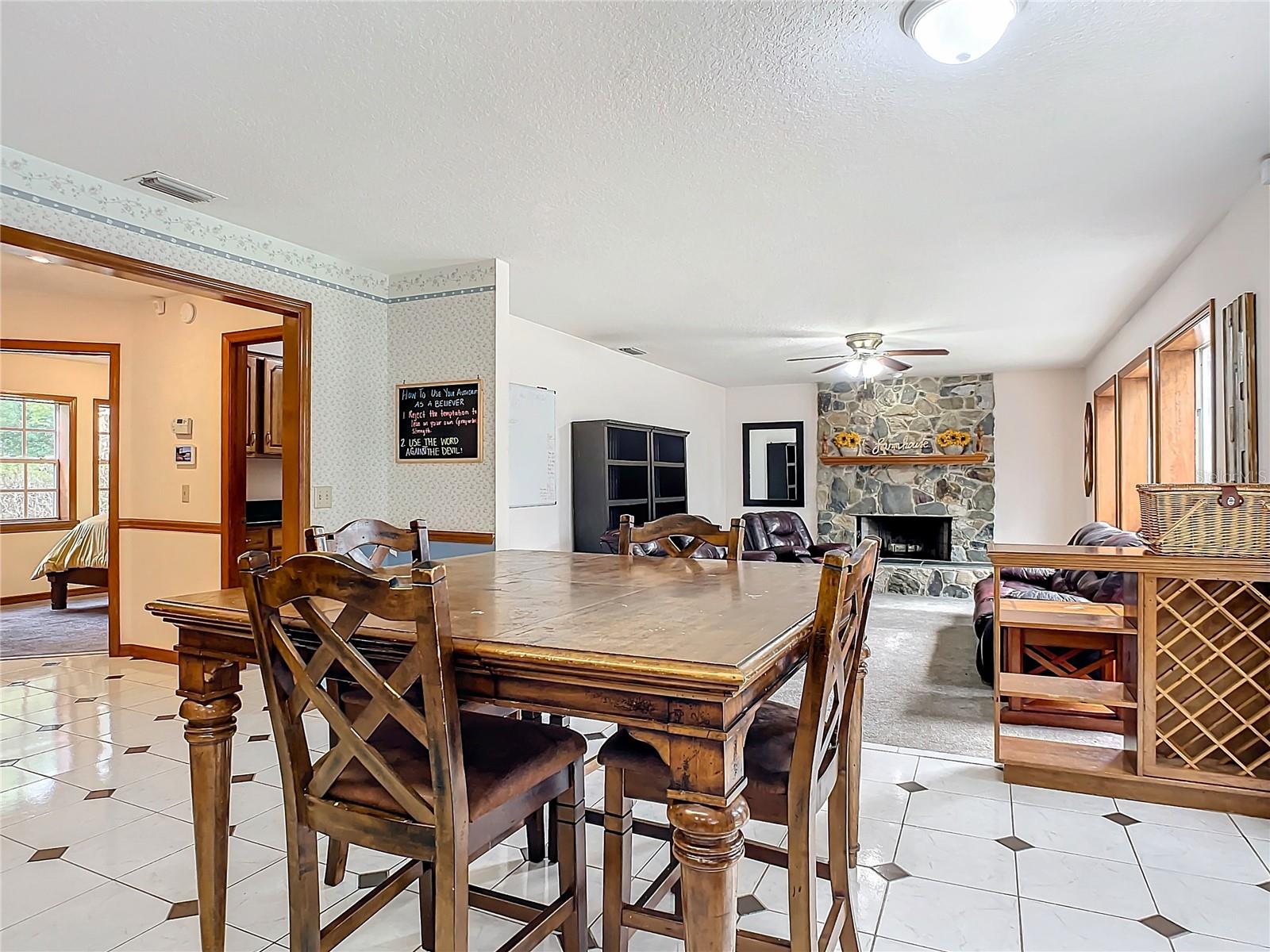 335 SAXON BLVD, DELTONA, FL, 32725