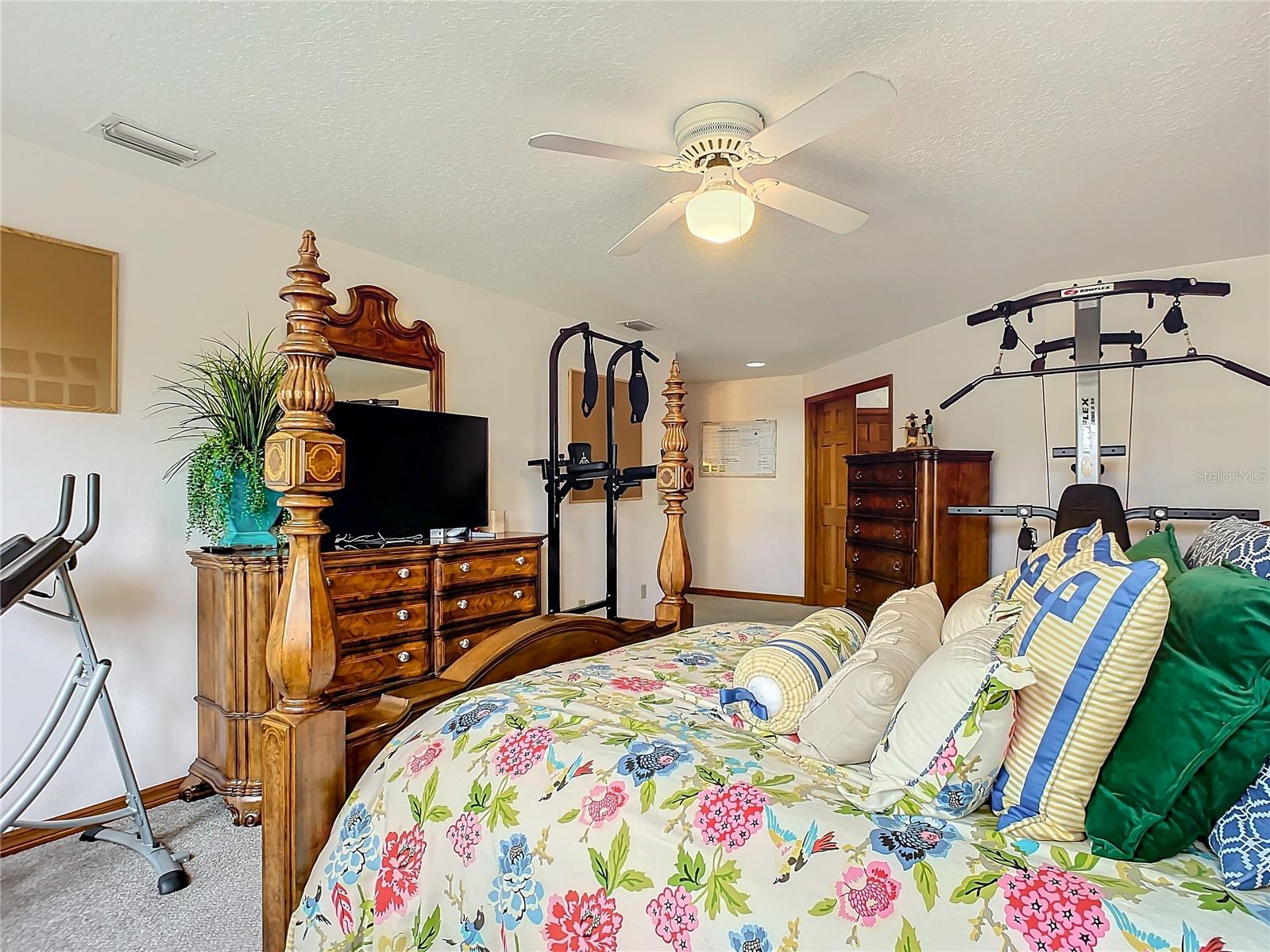 335 SAXON BLVD, DELTONA, FL, 32725