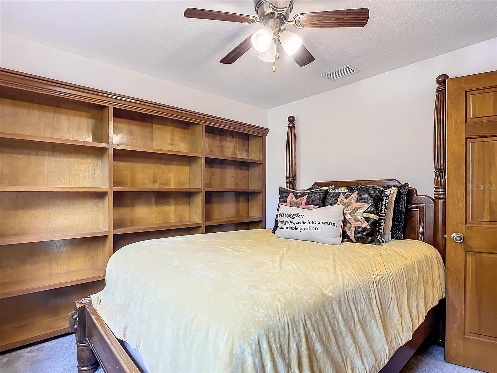 335 SAXON BLVD, DELTONA, FL, 32725