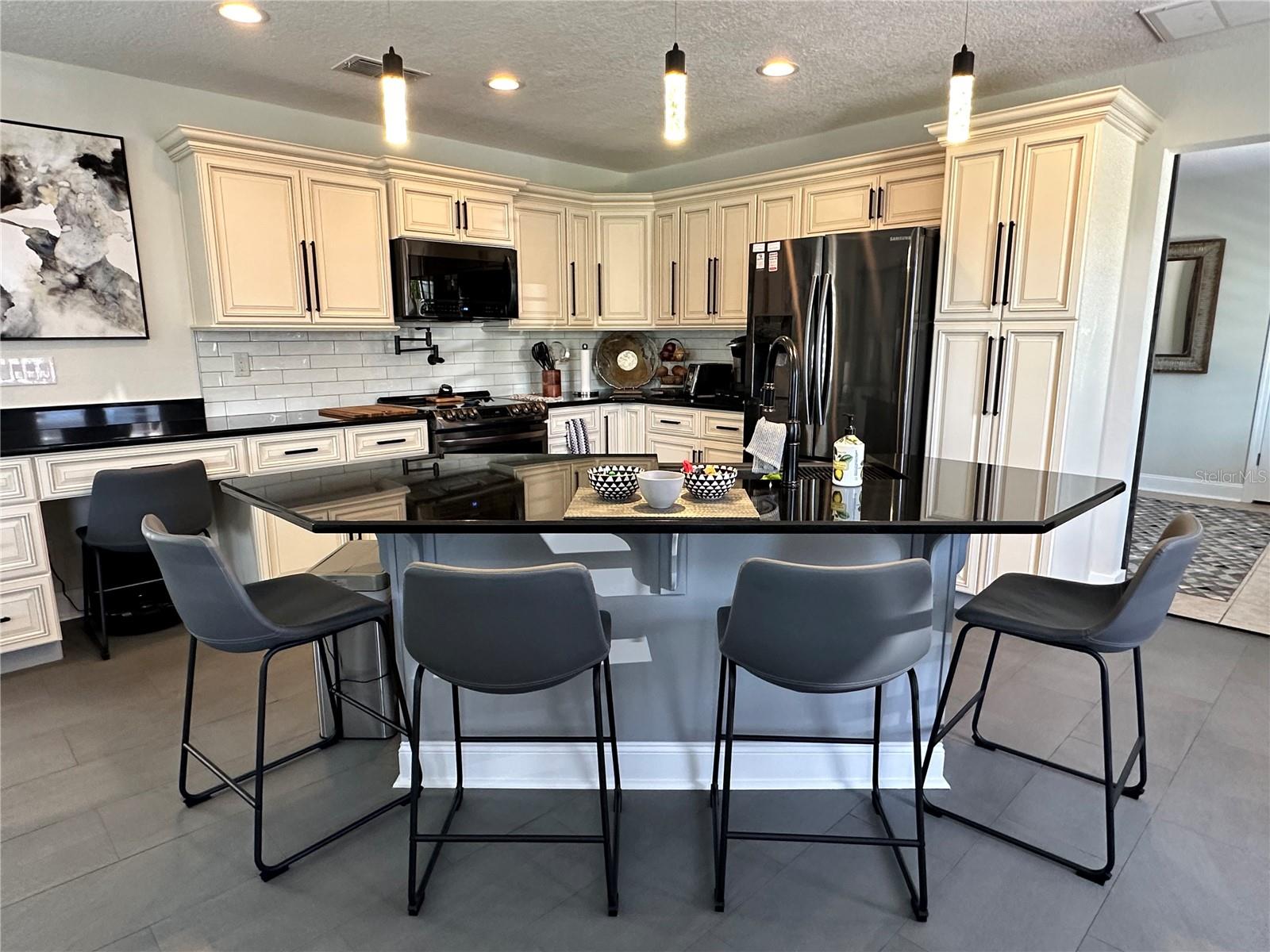 648 MEANDERING WAY, POLK CITY, FL, 33868