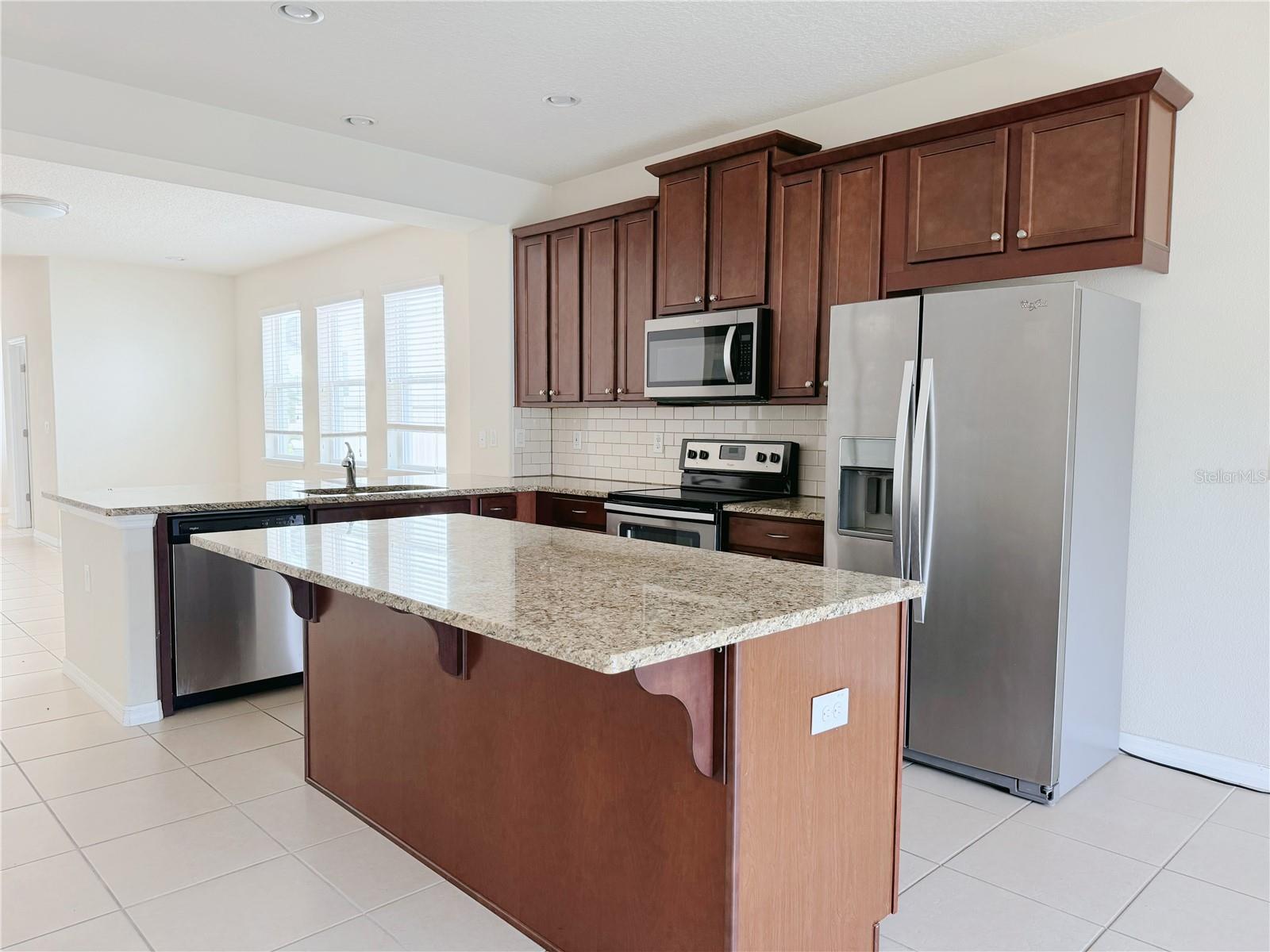 2426 CHATEAU LOOP, KISSIMMEE, FL, 34741