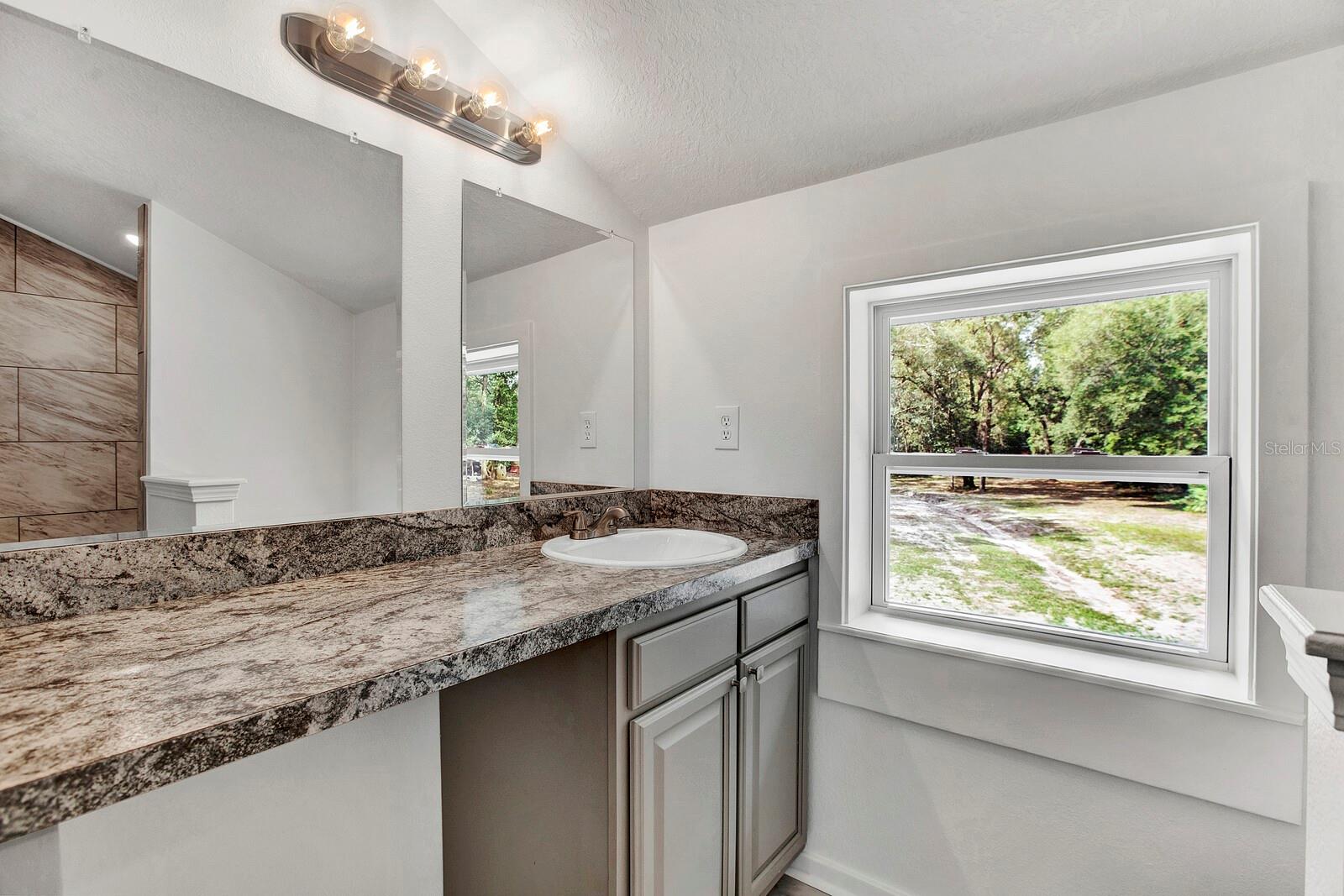 107 DINKLA LN, PALATKA, FL, 32177