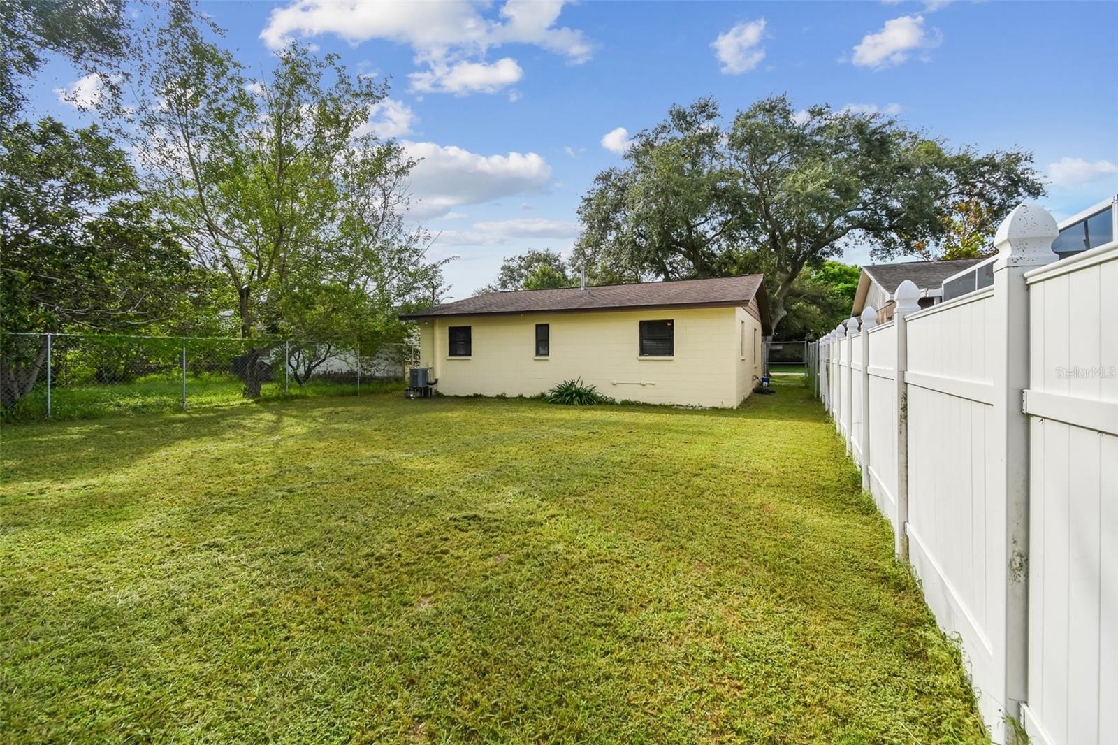 231 93RD AVE N, ST PETERSBURG, FL, 33702