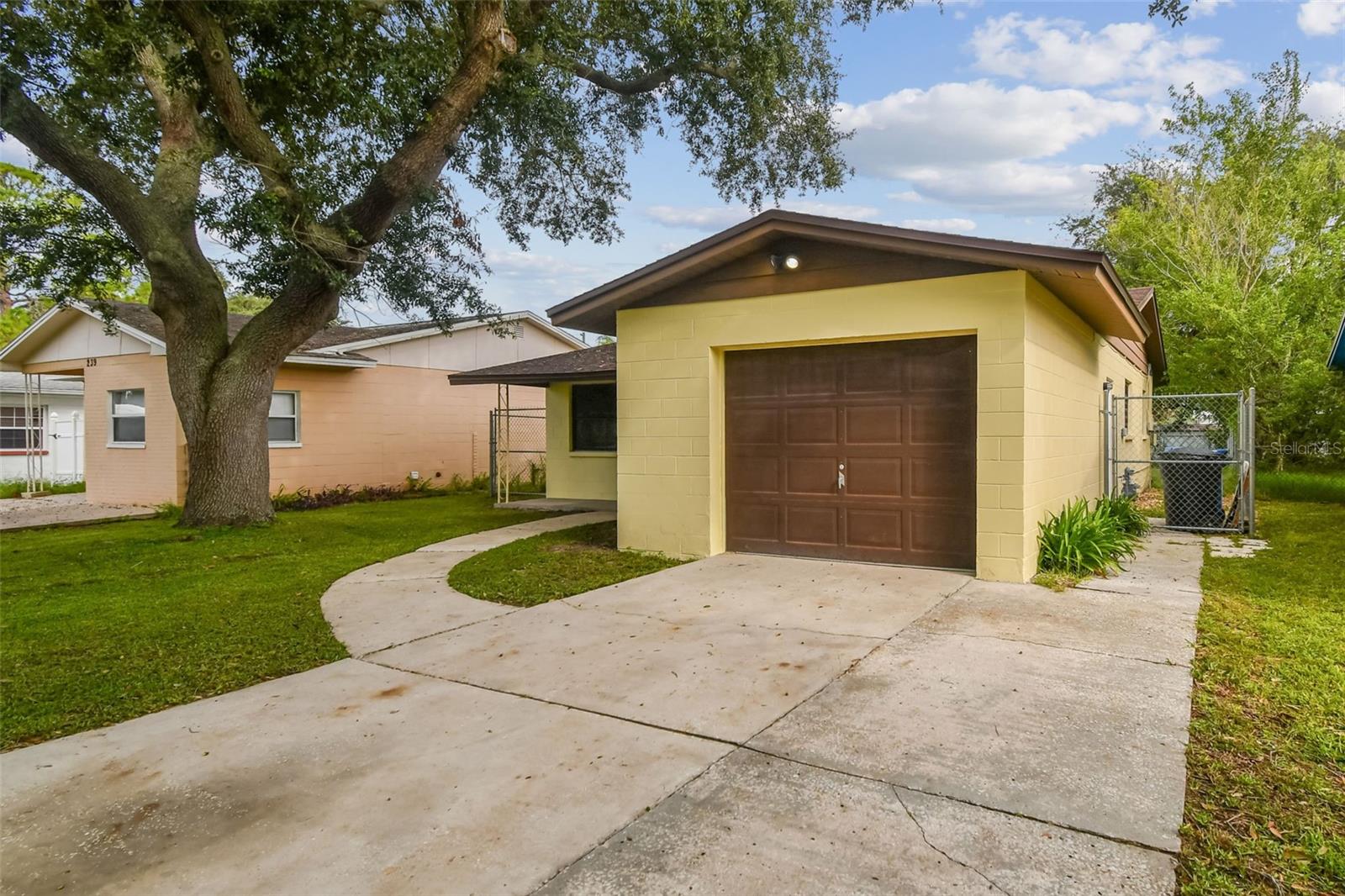 231 93RD AVE N, ST PETERSBURG, FL, 33702