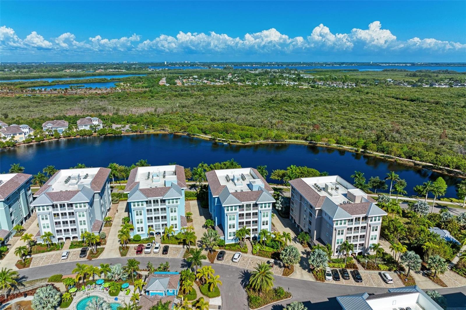 391 ARUBA CIR #302, BRADENTON, FL, 34209