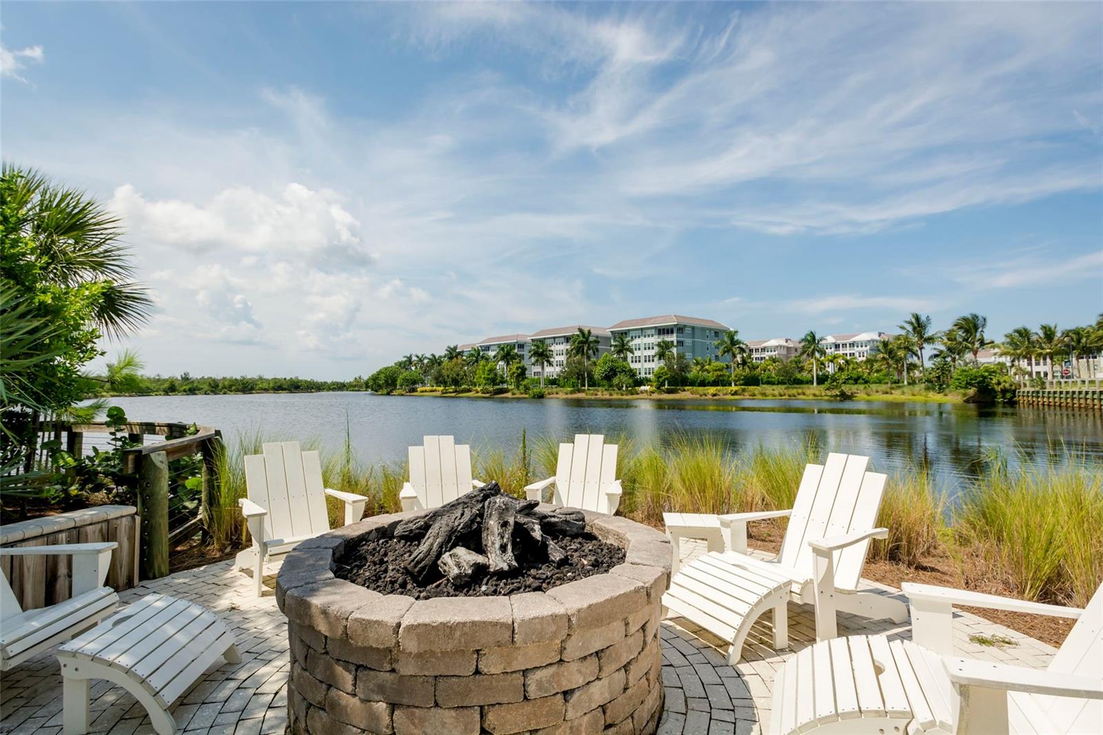 391 ARUBA CIR #302, BRADENTON, FL, 34209