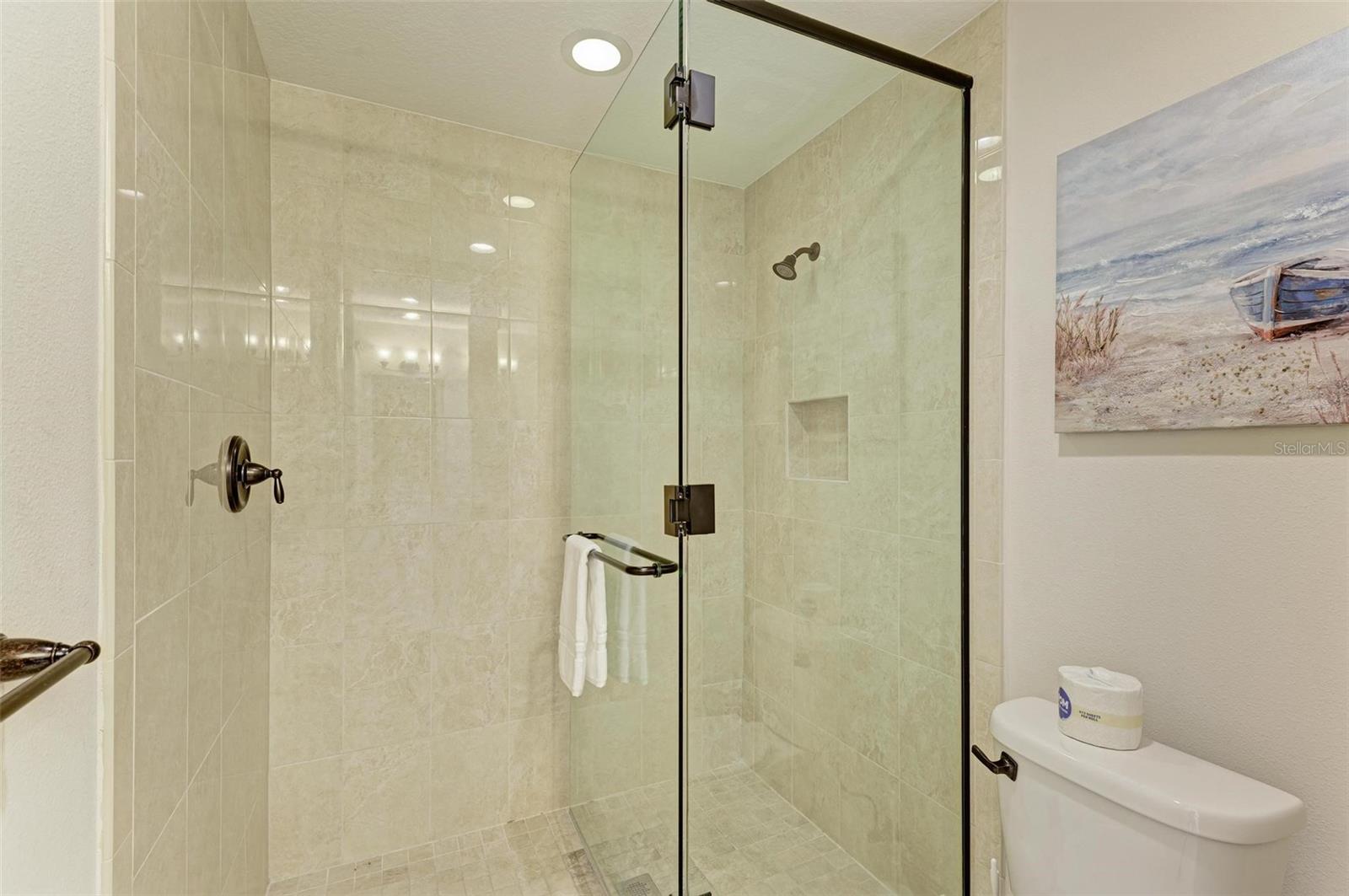 391 ARUBA CIR #302, BRADENTON, FL, 34209