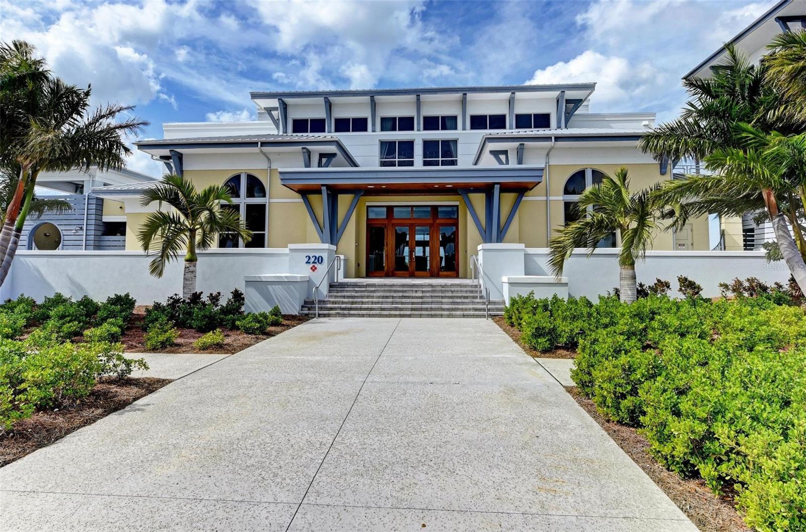 391 ARUBA CIR #302, BRADENTON, FL, 34209