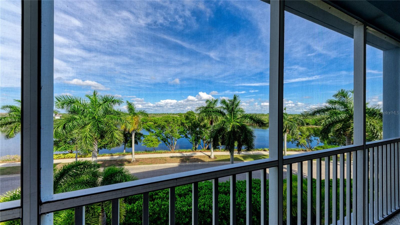 391 ARUBA CIR #302, BRADENTON, FL, 34209