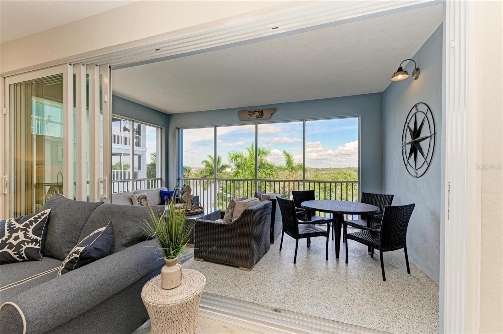 391 ARUBA CIR #302, BRADENTON, FL, 34209